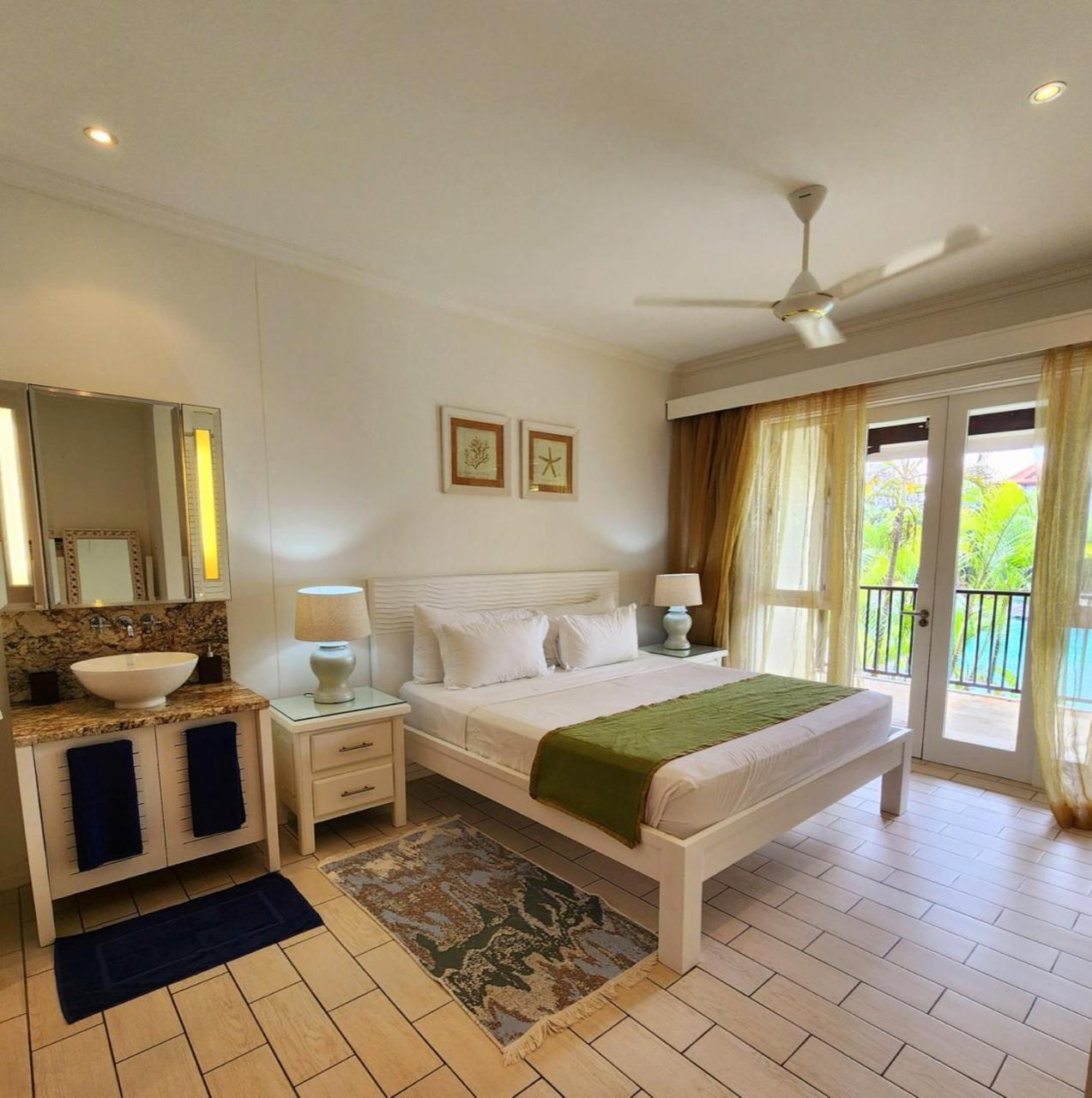 Eden Island House - Onyx photo 5