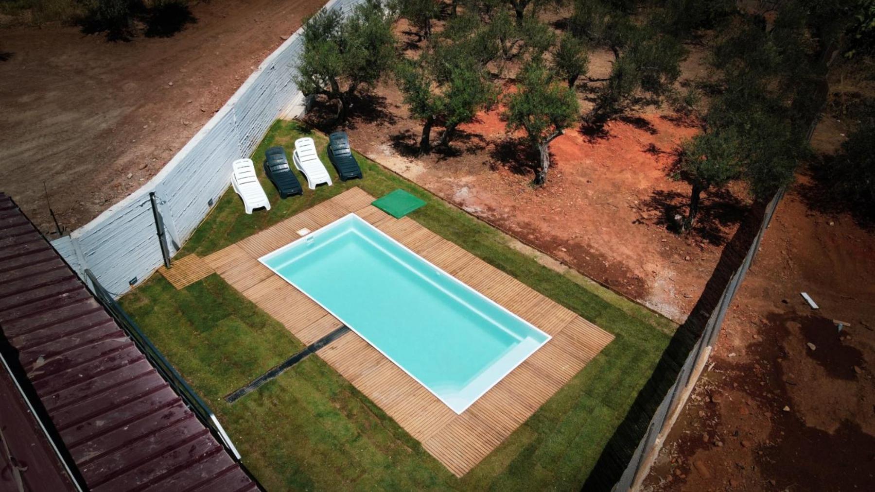 NeSo - Villa Fyllo with Pool steps from the Beach