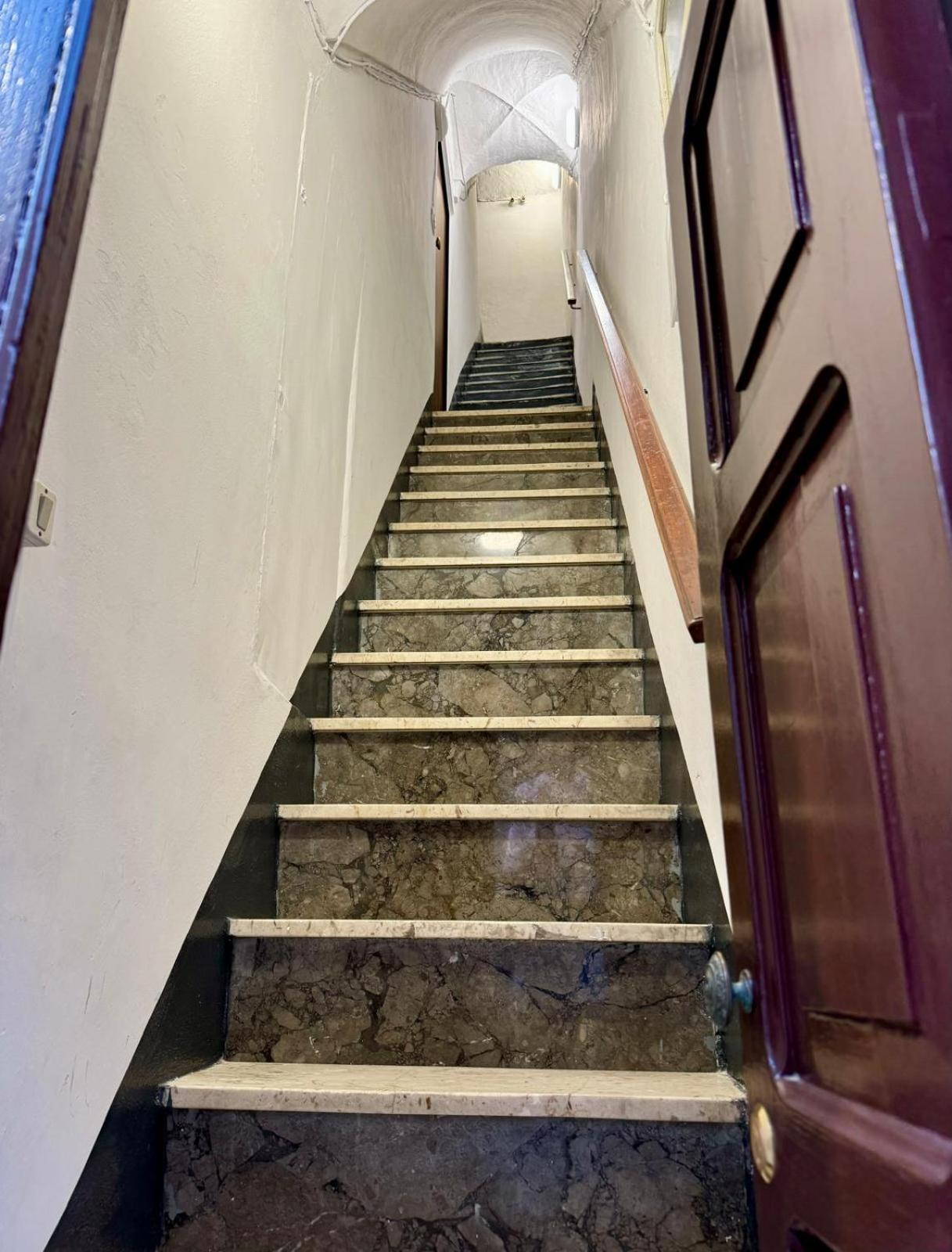 BeNevra Apartment