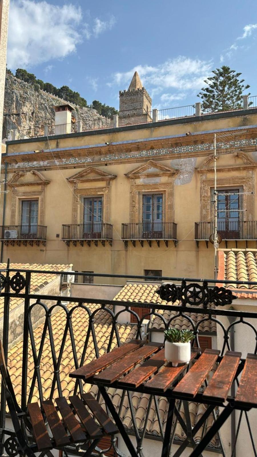 BeNevra Apartment
