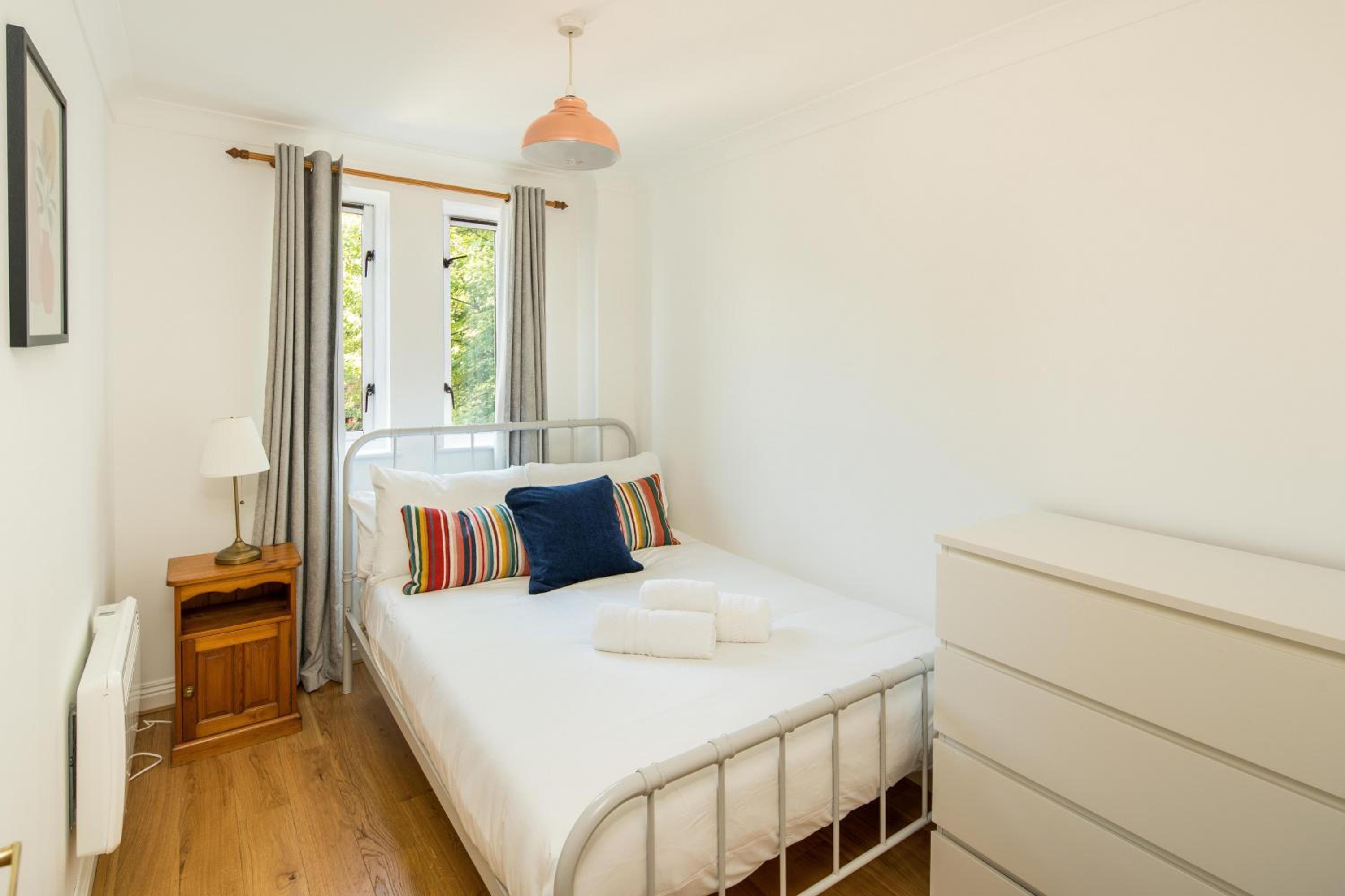 Charming 2BD Flat Near Tower Bridge, Bermondsey