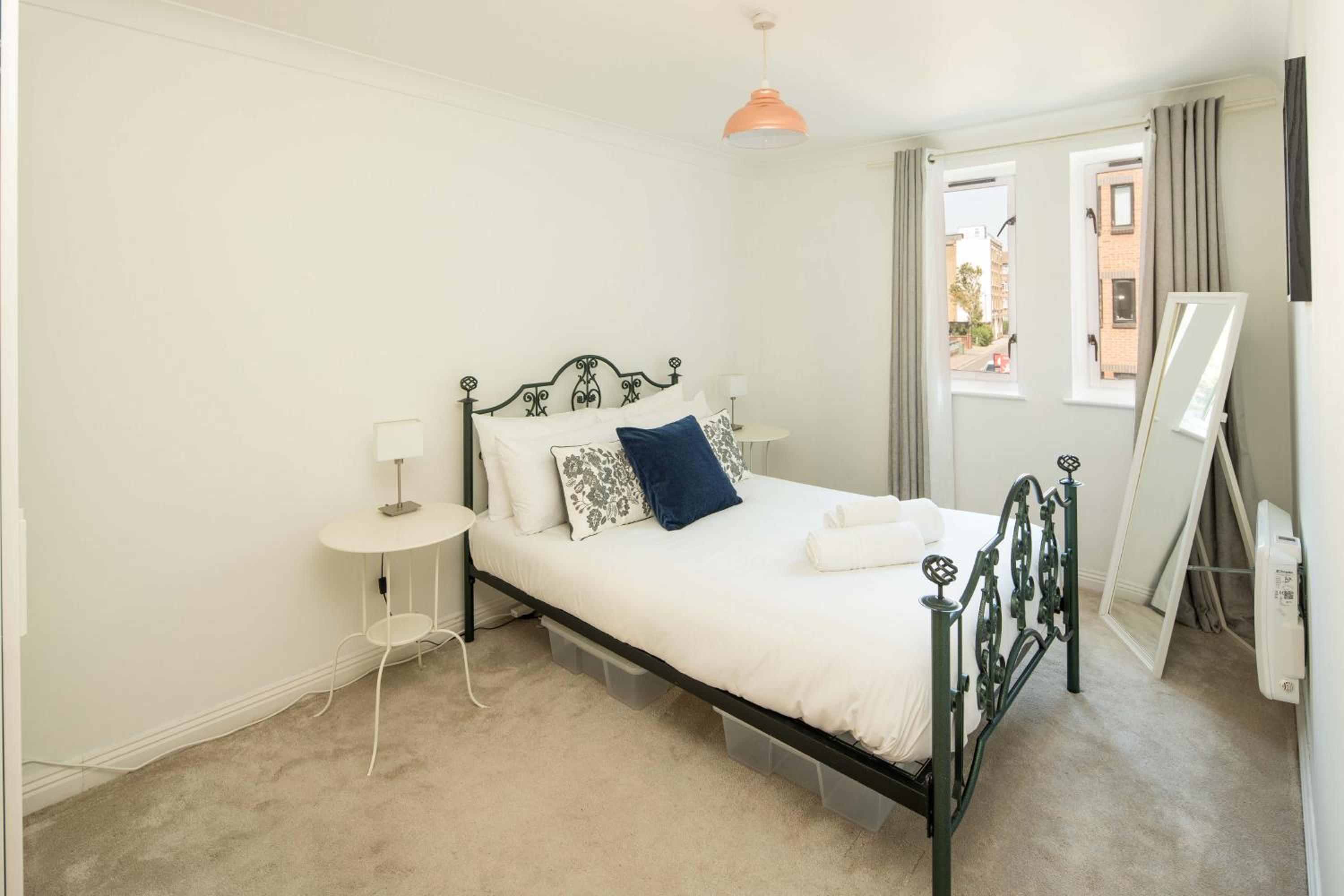 Charming 2BD Flat Near Tower Bridge, Bermondsey