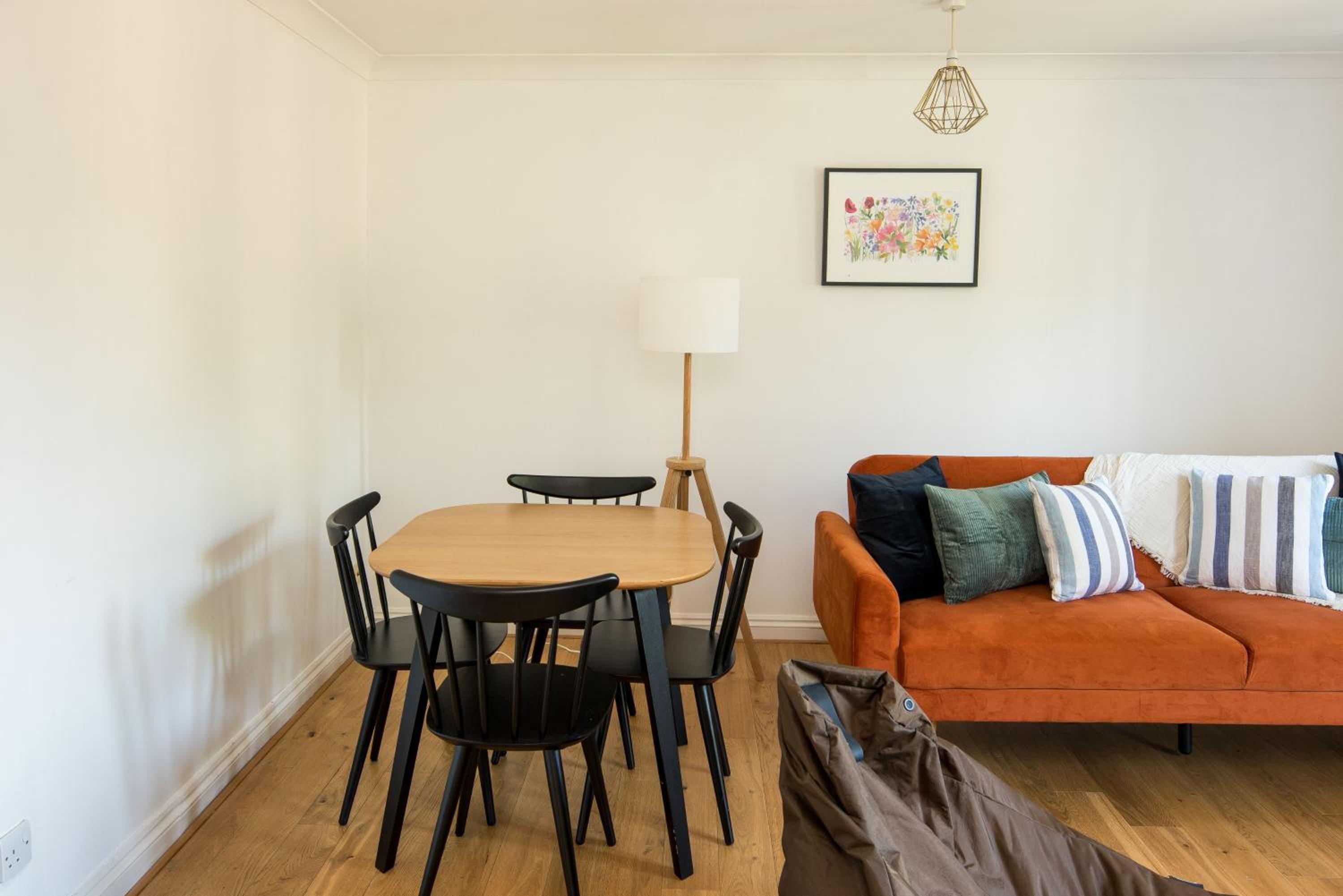 Charming 2BD Flat Near Tower Bridge, Bermondsey