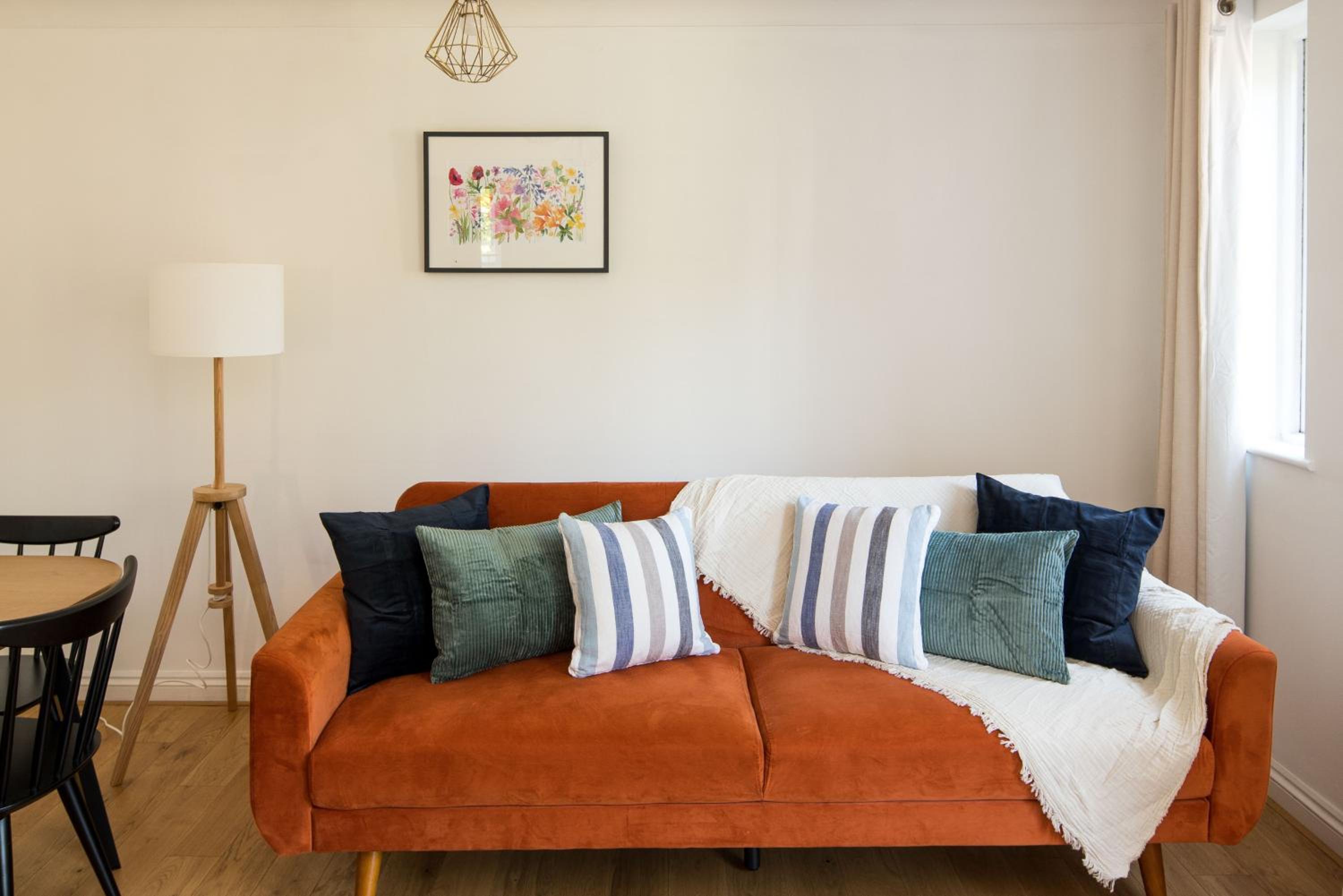 Charming 2BD Flat Near Tower Bridge, Bermondsey