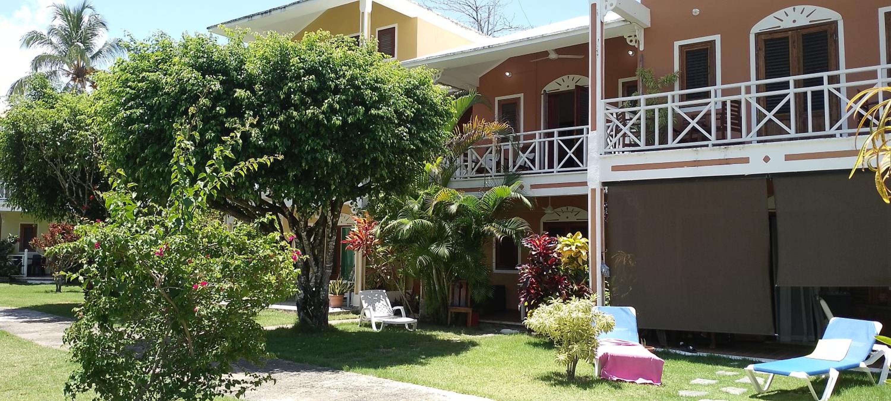 Paradise Apartment with senic pool in beach area view 4