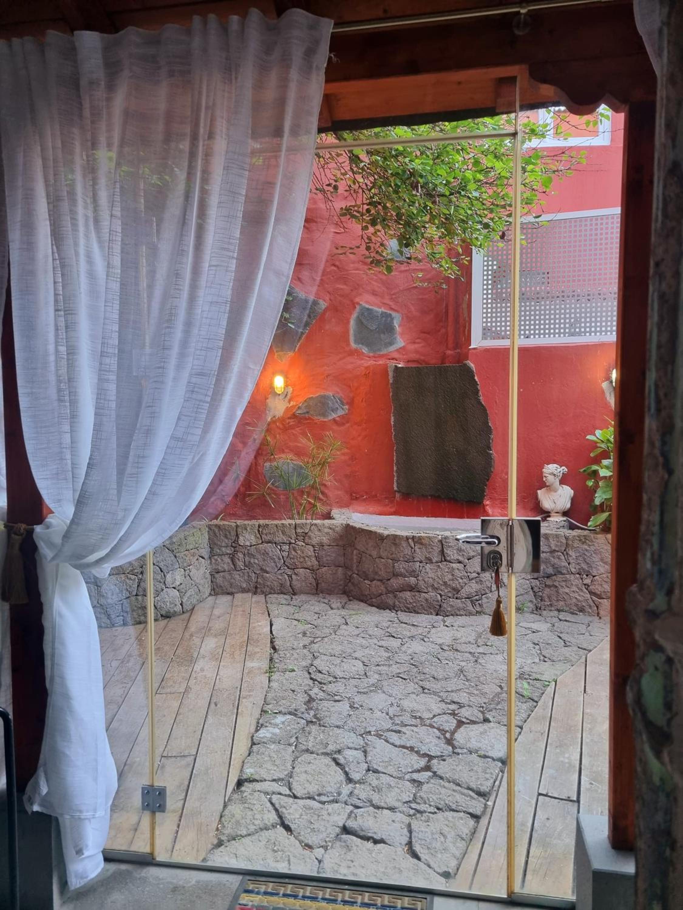 La Colonial