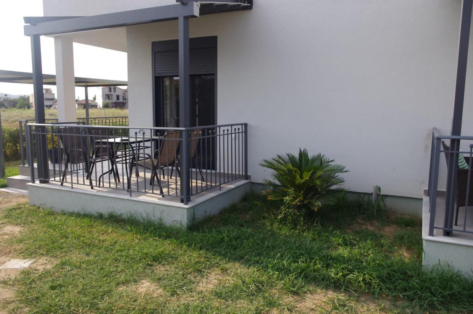 Neo-Residence