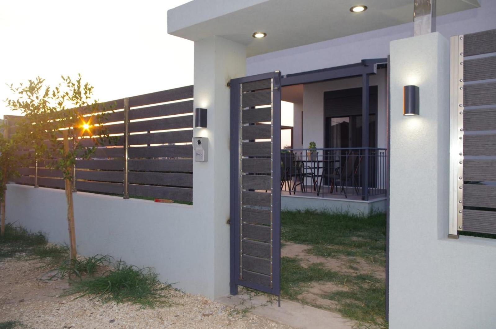 Neo-Residence