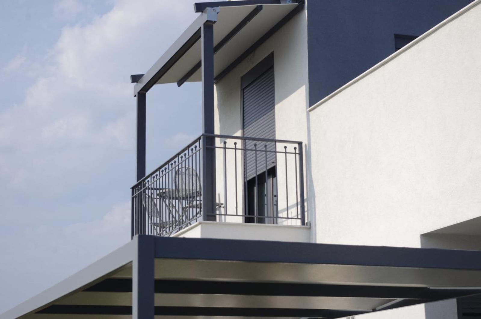 Neo-Residence