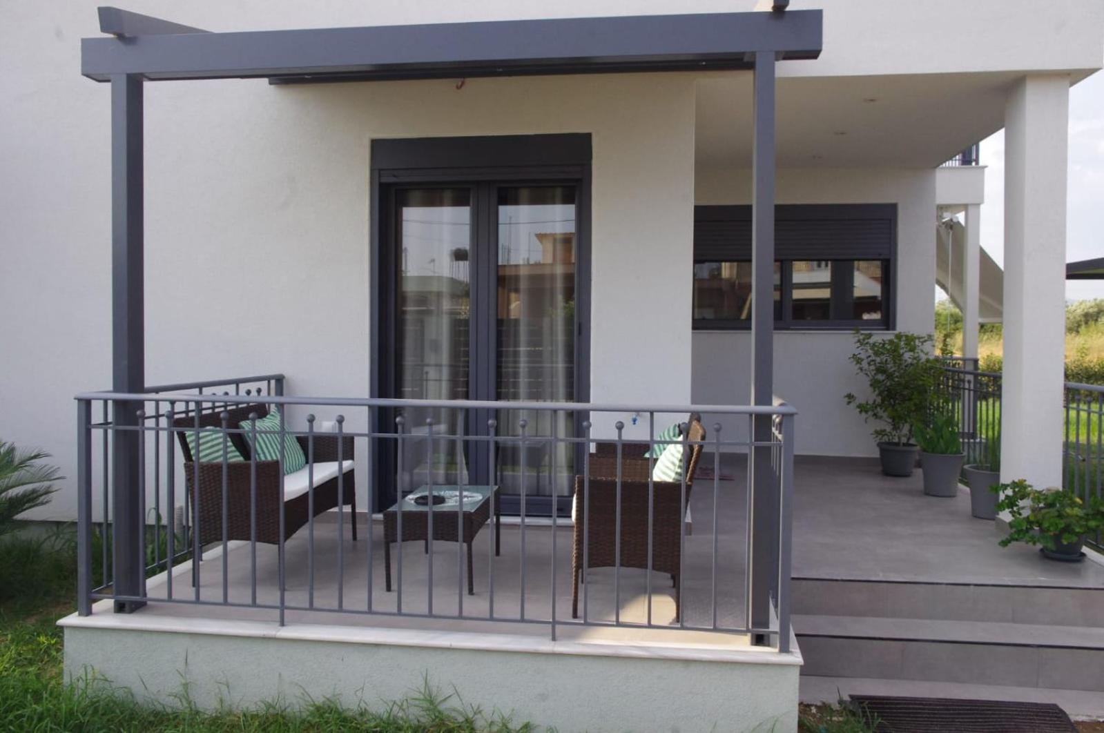 Neo-Residence
