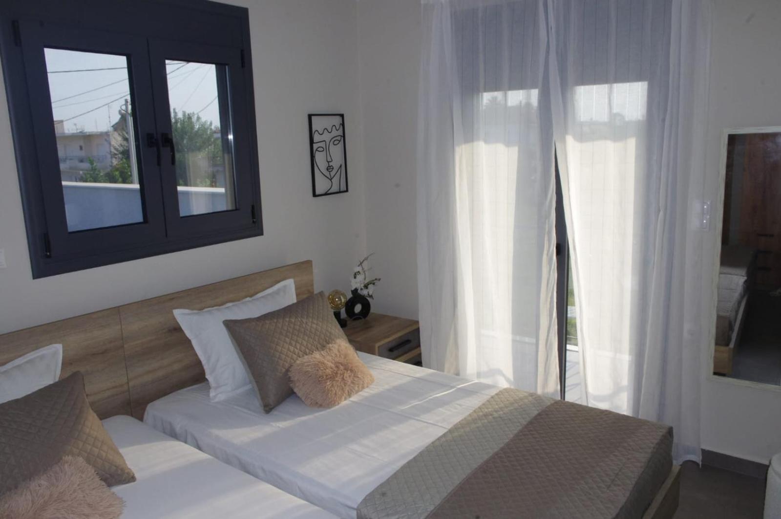 Neo-Residence