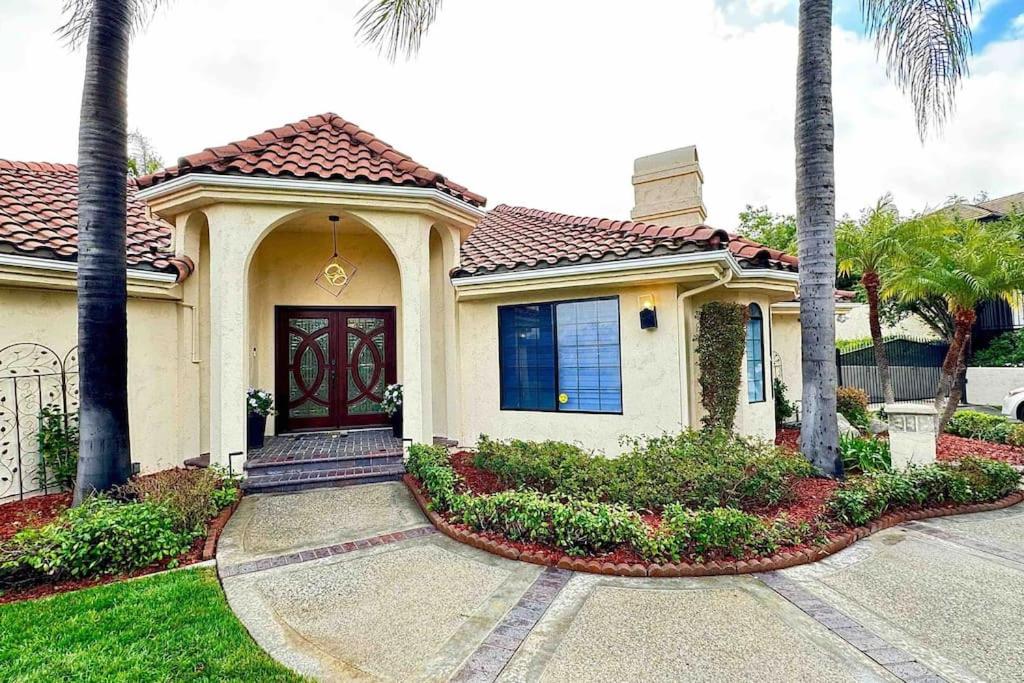 Luxury House 5 bedrooms in West Covina view 3