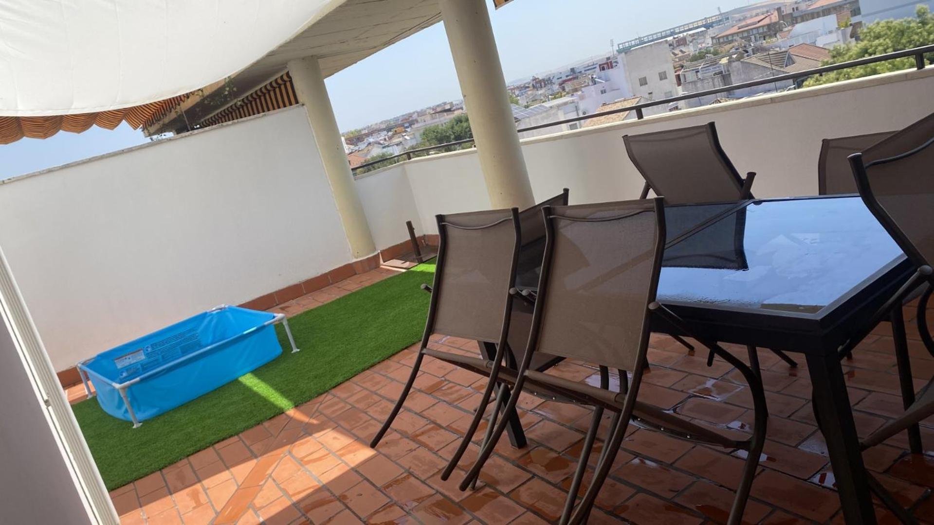 DUPLEX JUNTO AL PUENTE ROMANO con GRAN TERRAZA y PARKING PRIVADO