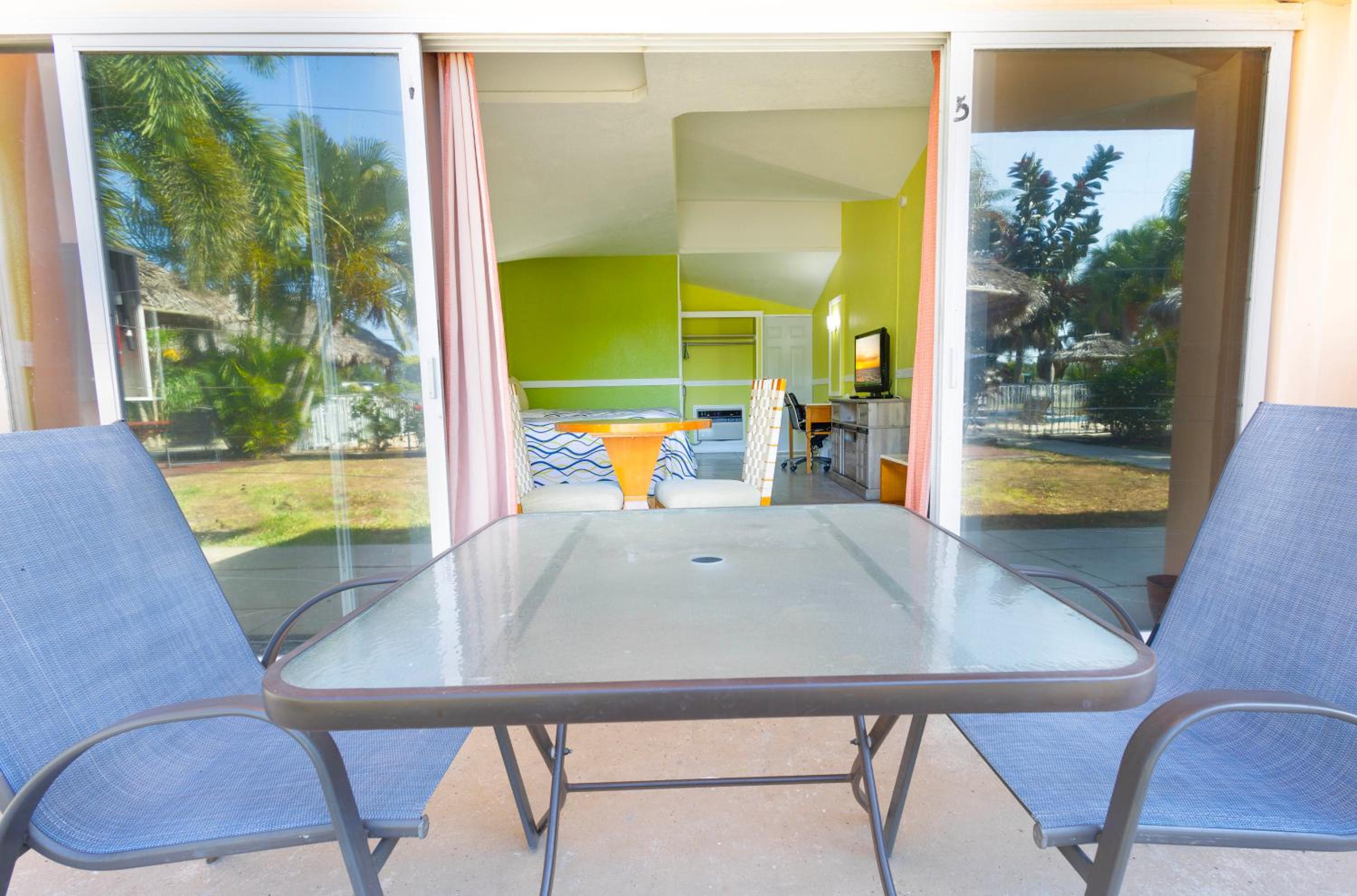 Warm Mineral Springs Motel