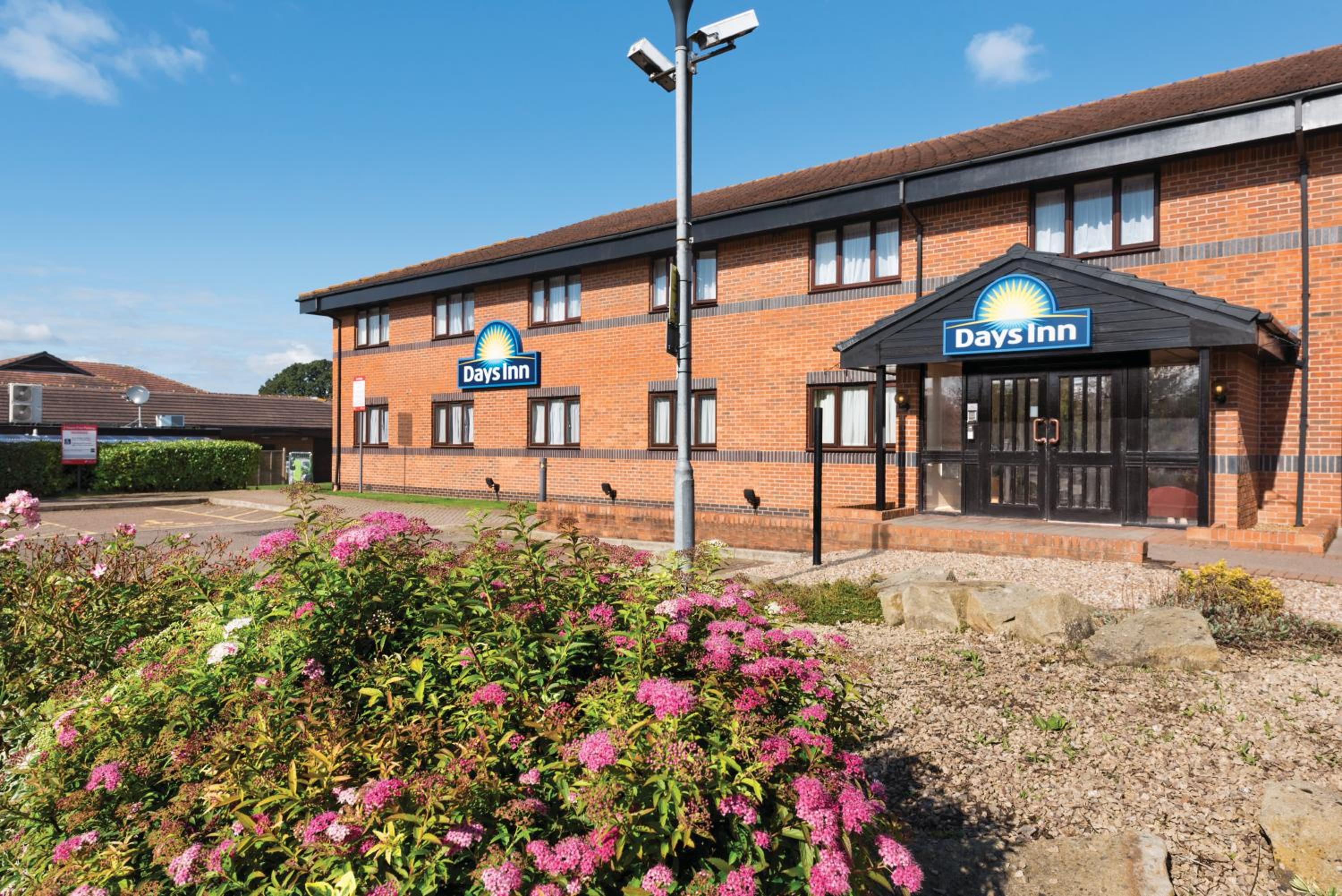Warwick Vacations - Days Inn Hotel Warwick South - Southbound M40 - Property Image 39