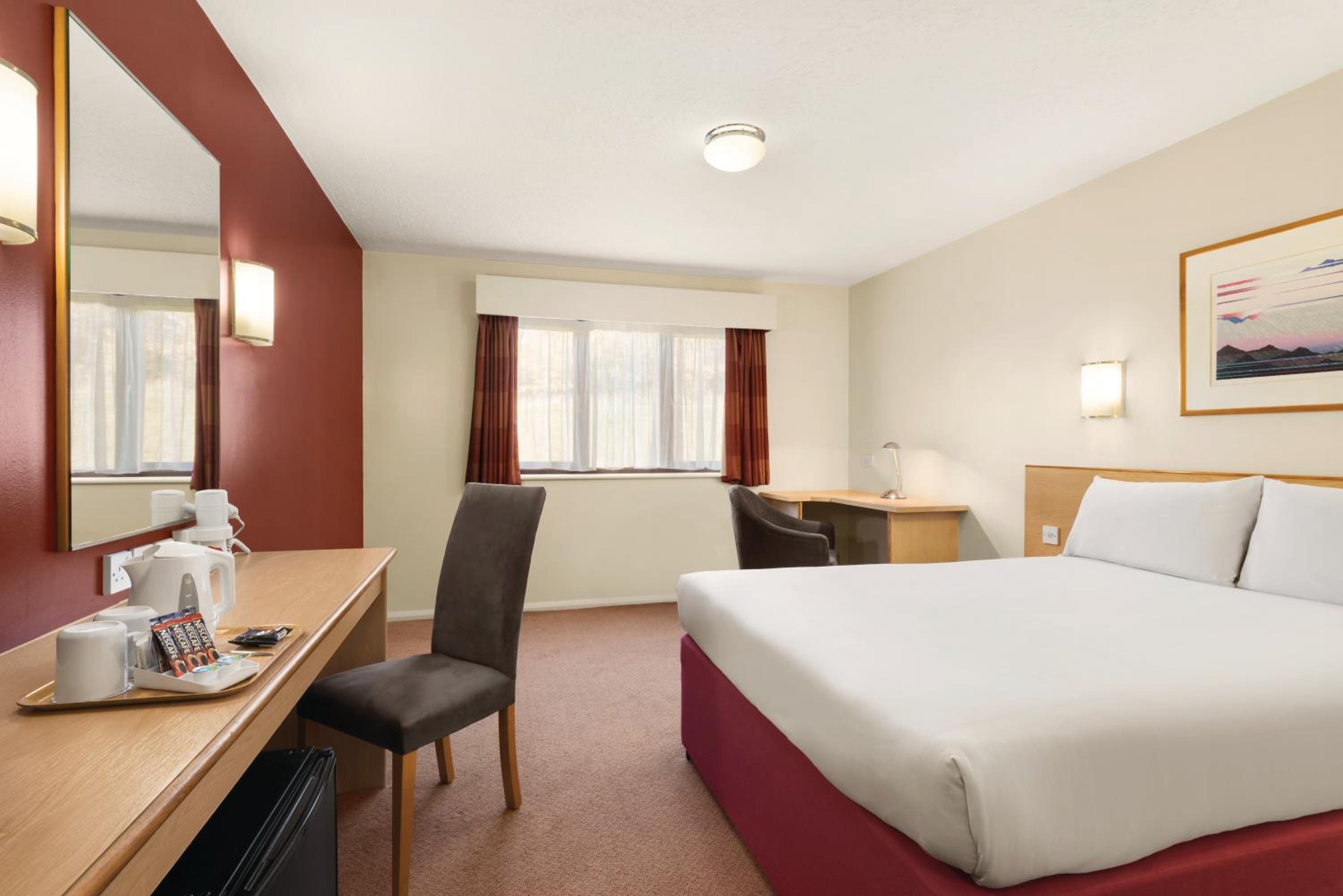 Warwick Vacations - Days Inn Hotel Warwick South - Southbound M40 - Property Image 19