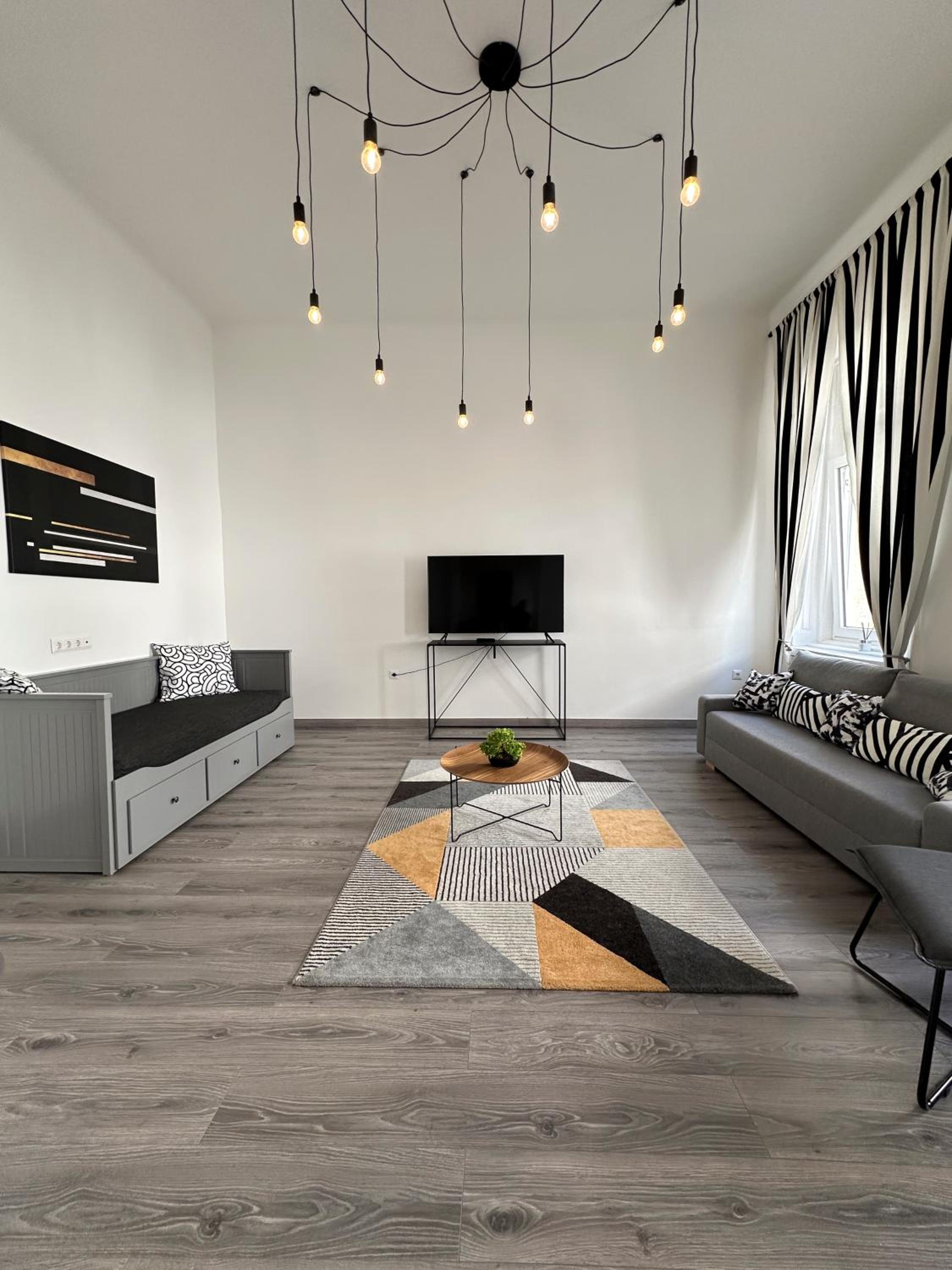 R&R Central Apartment Budapest view 4