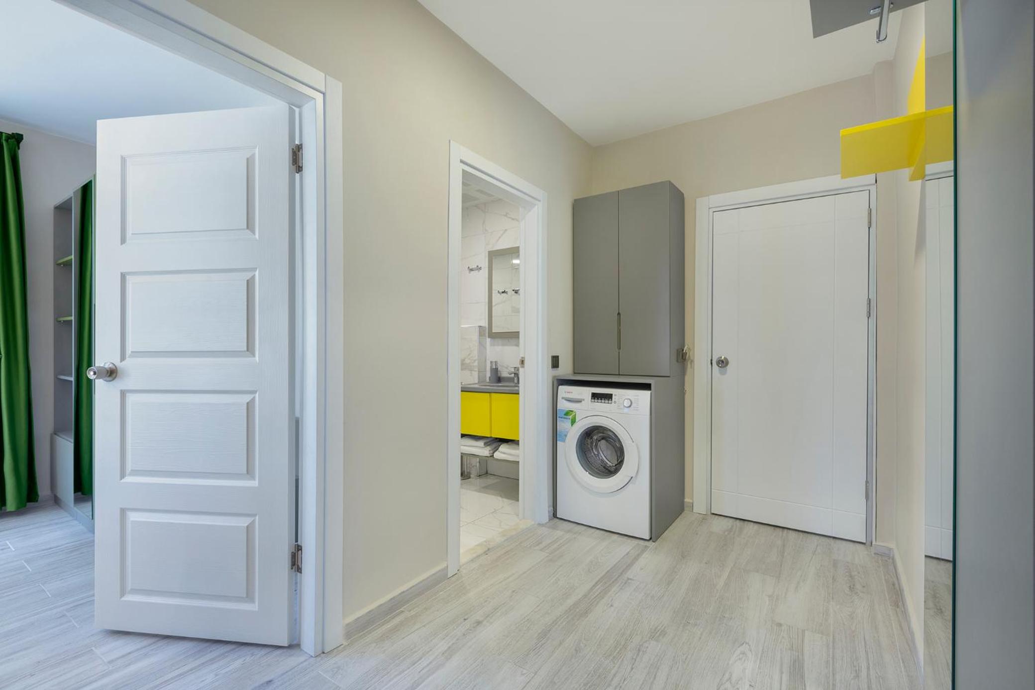 Twin Apart Hotel - Image 95