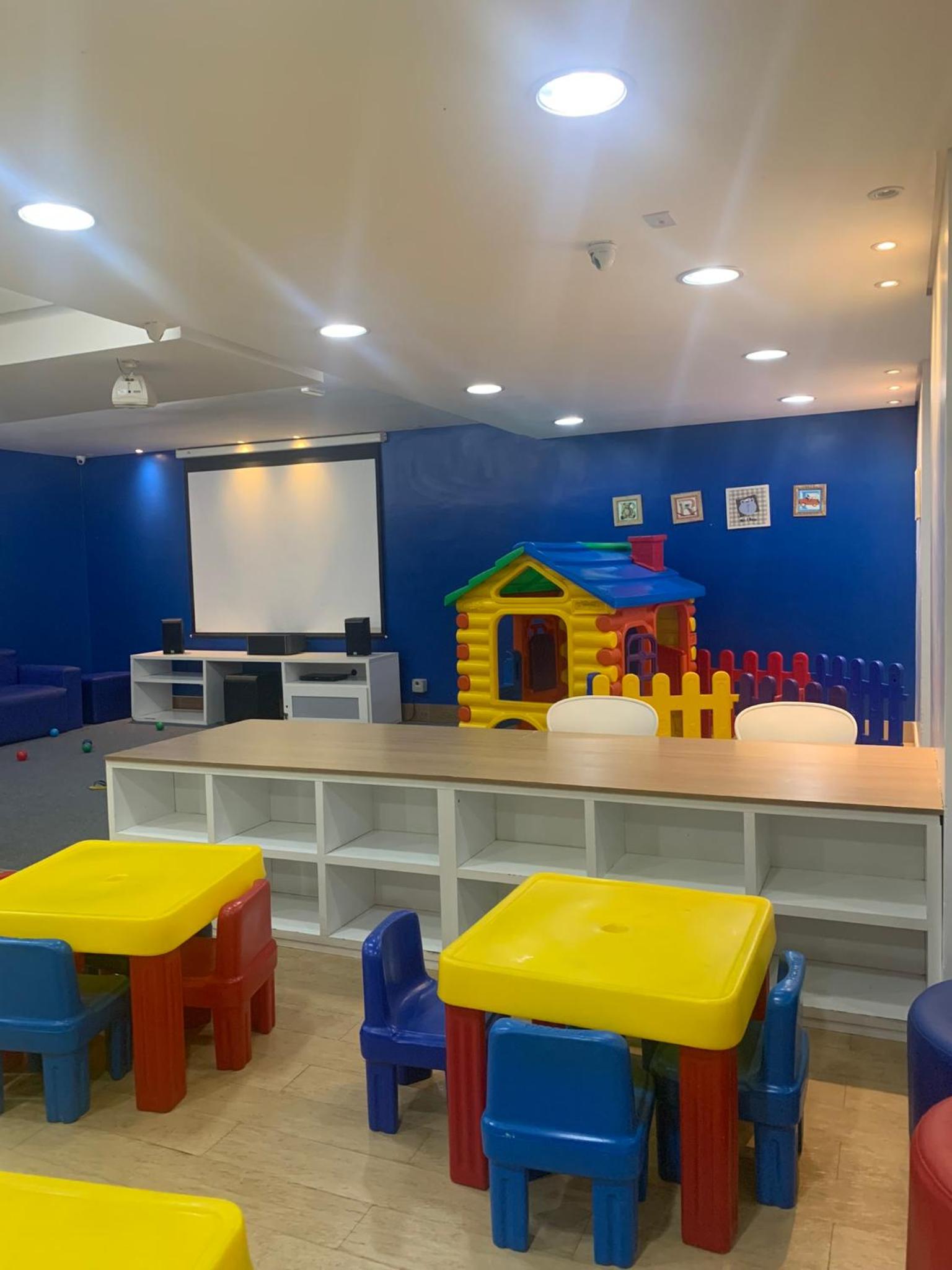 Apartamento encantador com shopping e piscina