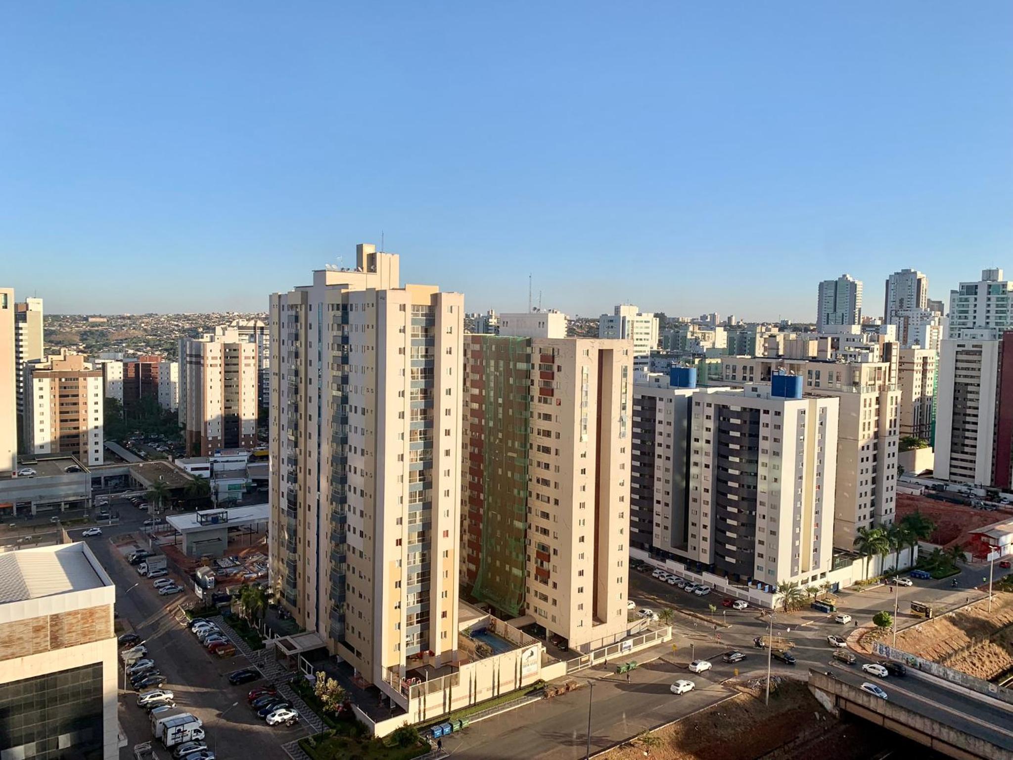 Apartamento encantador com shopping e piscina