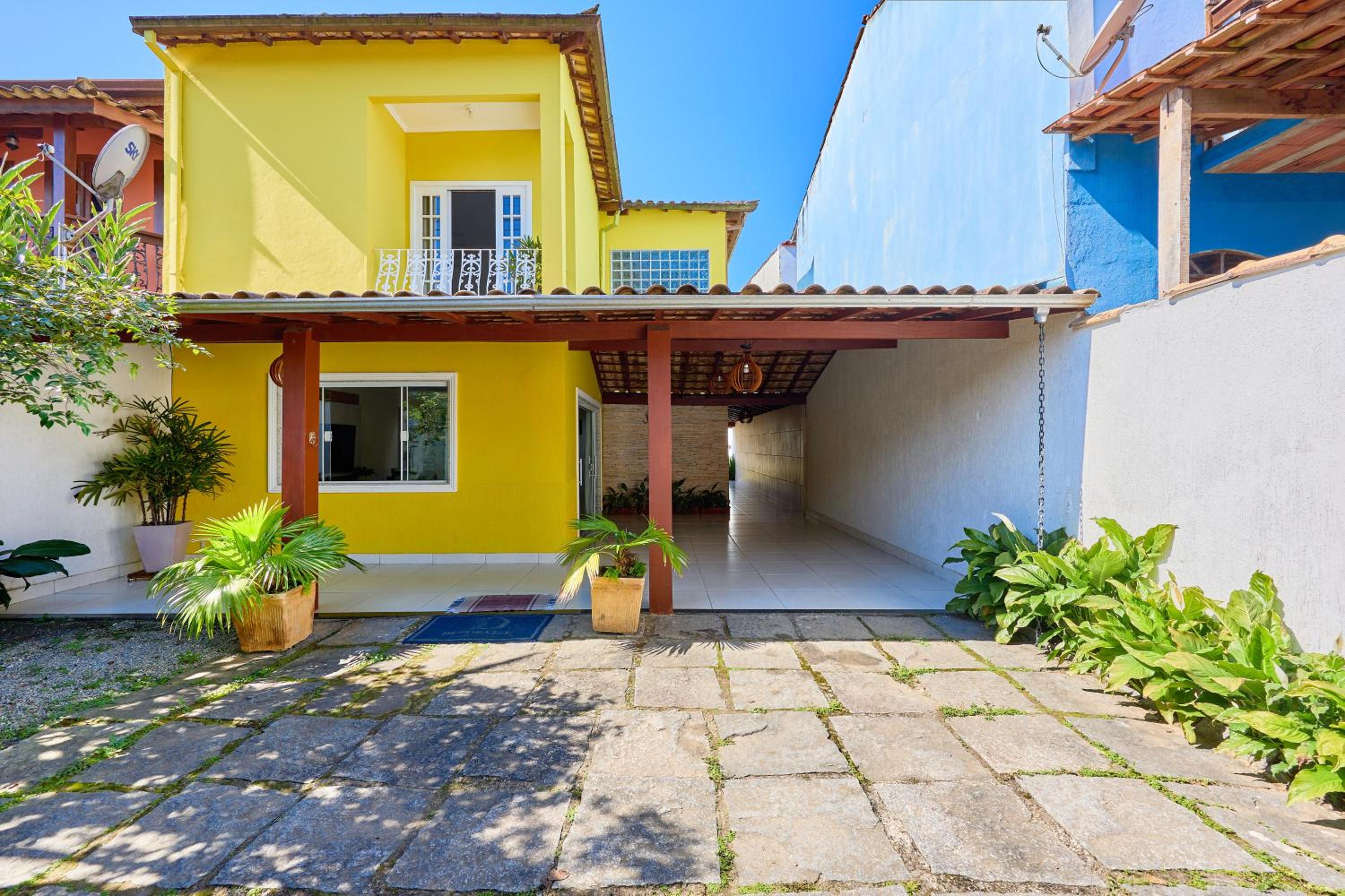Casa Almeida com ar e piscina perto do centro