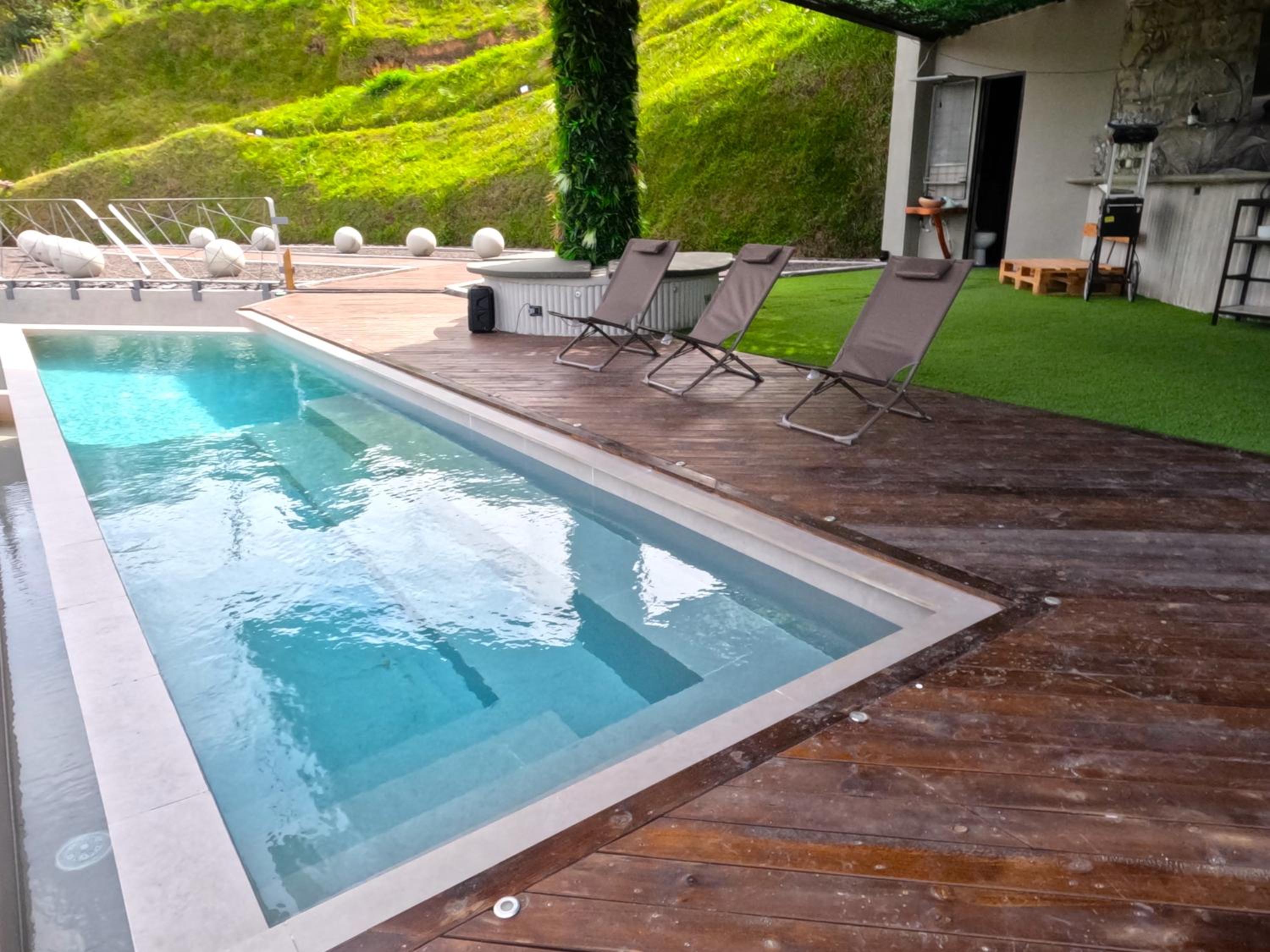 EleMYNT LifeStyle Hotel