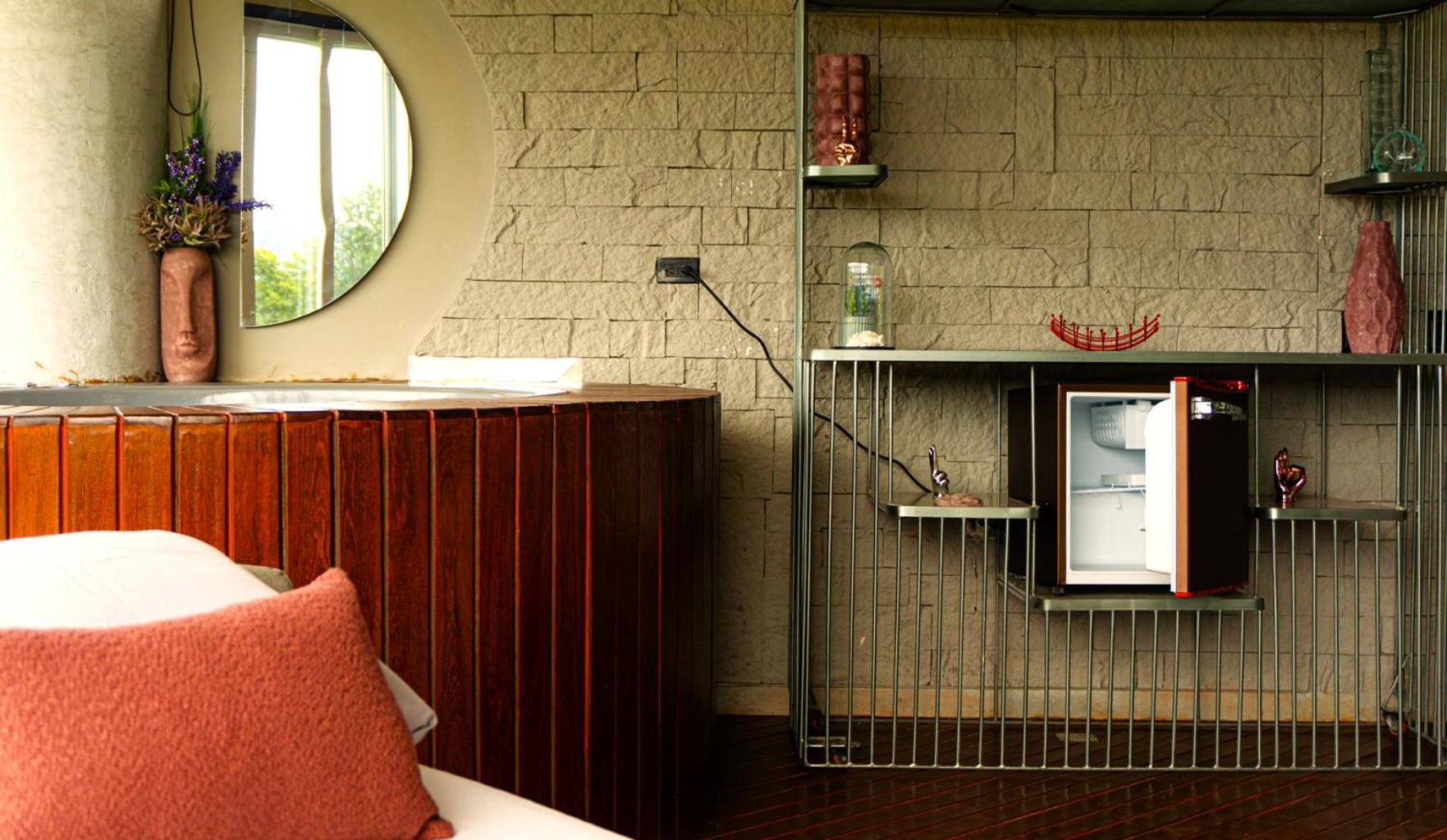 EleMYNT LifeStyle Hotel