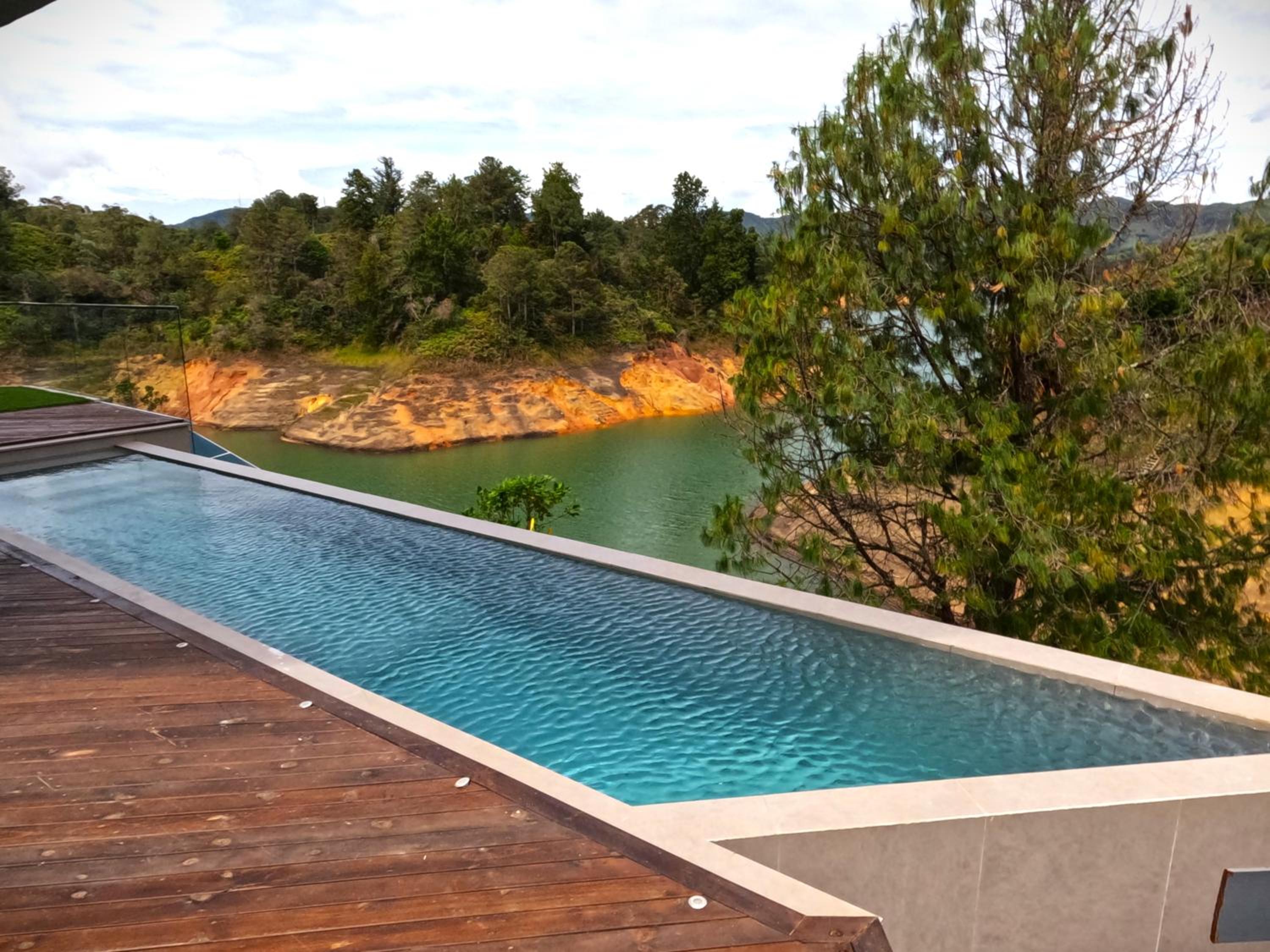 EleMYNT LifeStyle Hotel