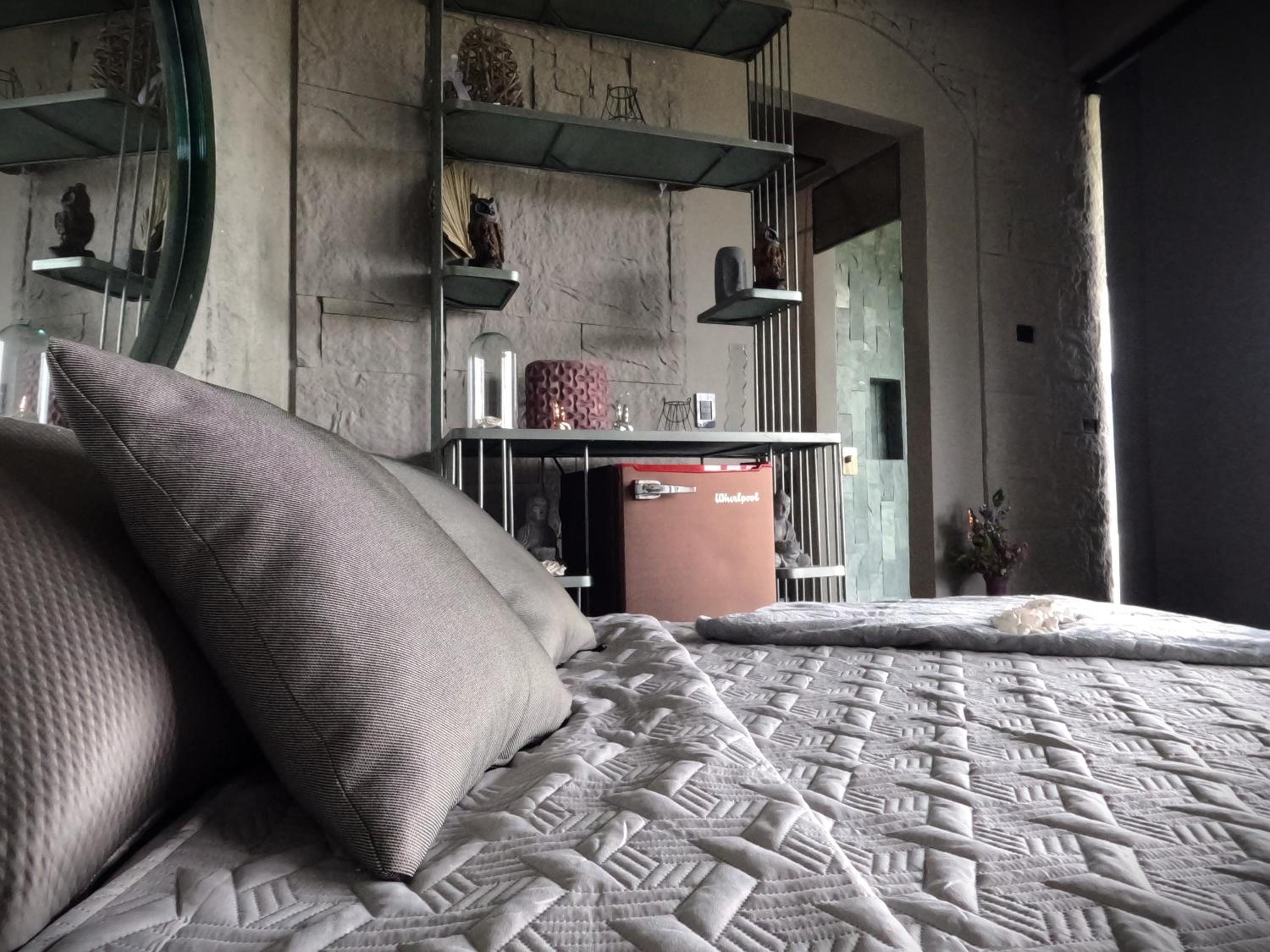 EleMYNT LifeStyle Hotel