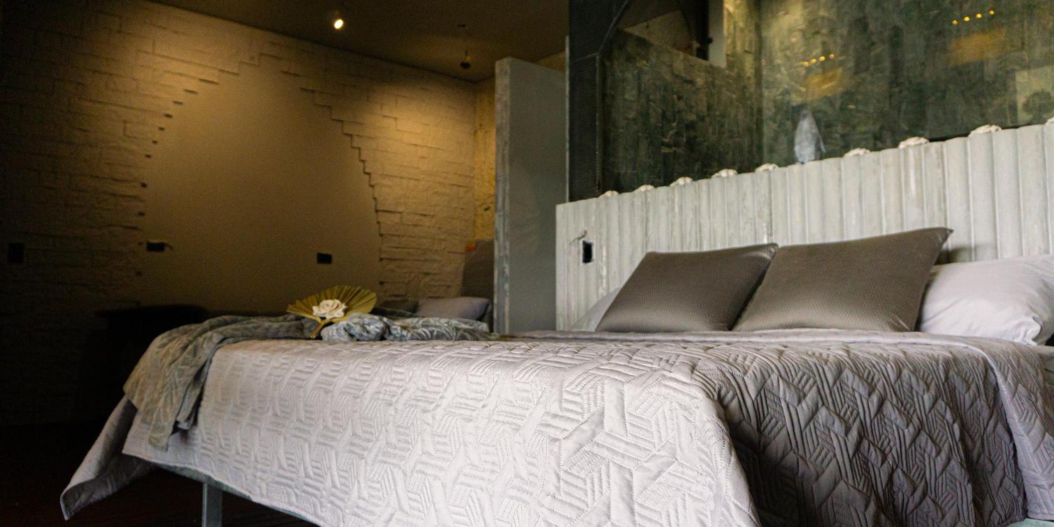 EleMYNT LifeStyle Hotel