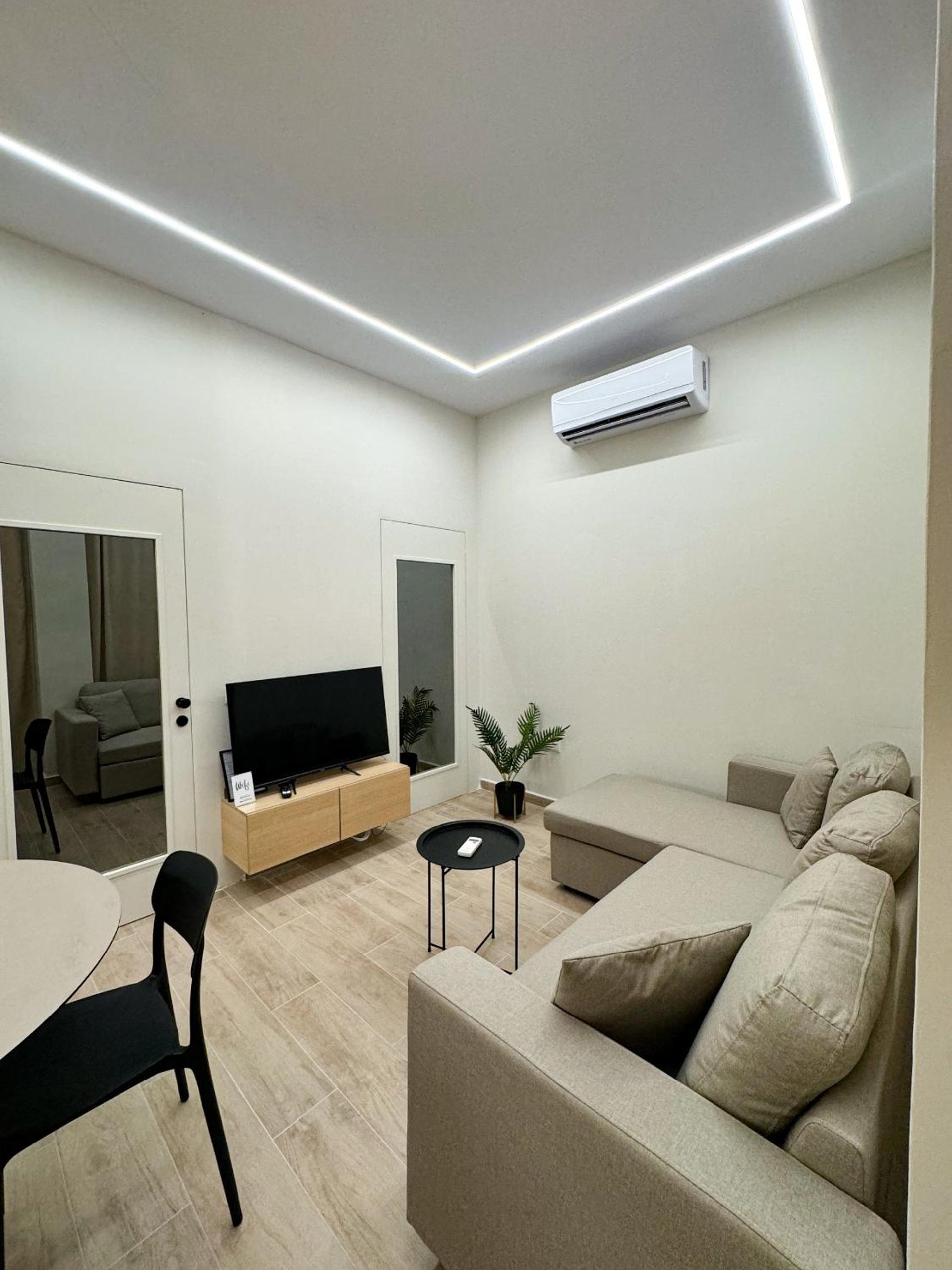Nomad Stay Apartments