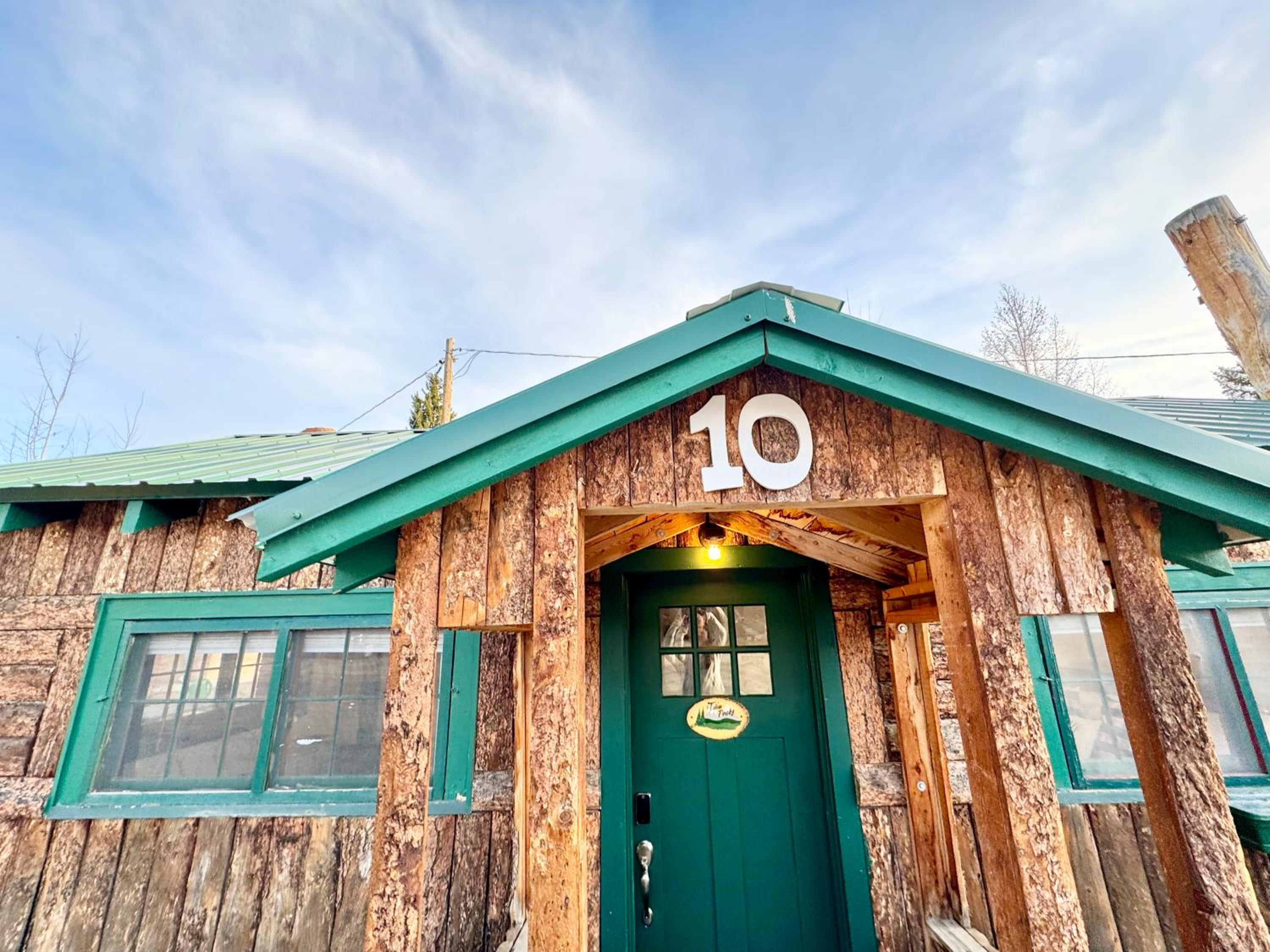 The Loose Moose Cabin #10 at Downtown Grand Lake