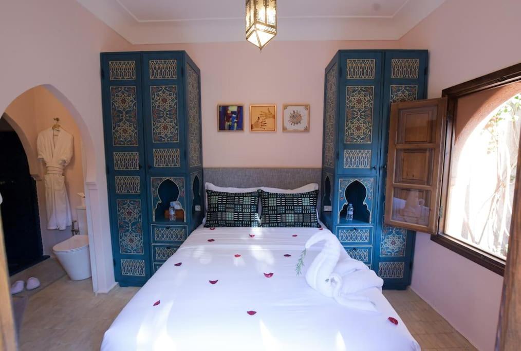Villa Riad luxe centre marrakech majorelle Rue Yves st laurent view 4