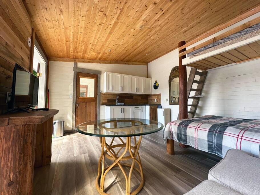 Private Ozarks Island Retreat