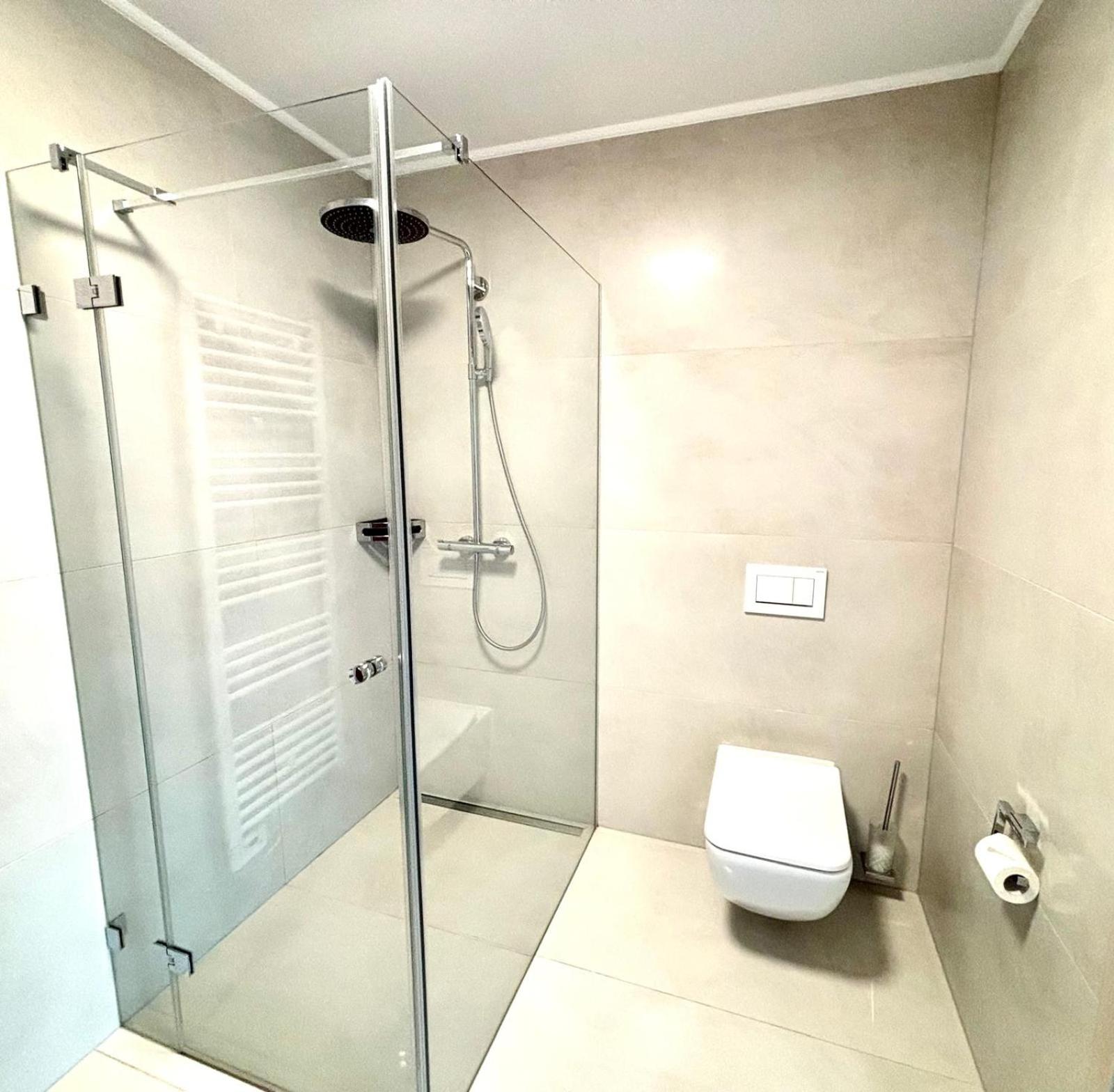 Luxembourg Kirchberg Two Bedroom Apartment City Center-parking