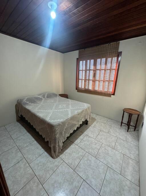 Casa tipo apartamento em Condomínio Miguel Pereira