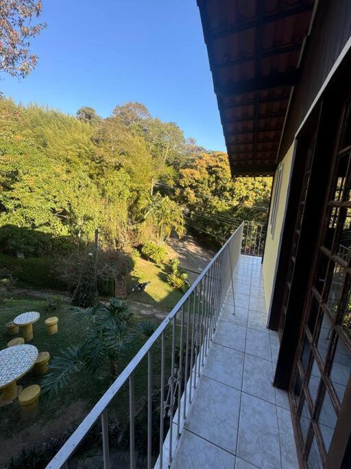 Casa tipo apartamento em Condomínio Miguel Pereira