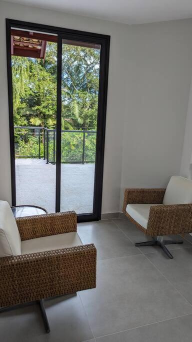 50m praia Cond pé na areia Alto padrao 4 suites Segur 24h Costa do sol Guaratuba Bertioga prox Riviera