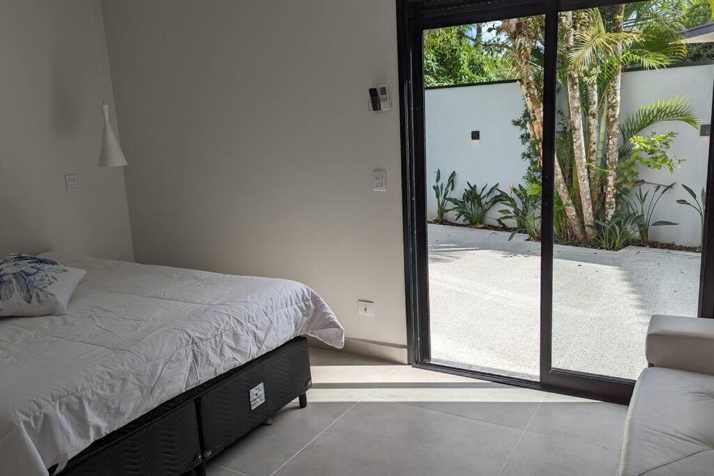 50m praia Cond pé na areia Alto padrao 4 suites Segur 24h Costa do sol Guaratuba Bertioga prox Riviera