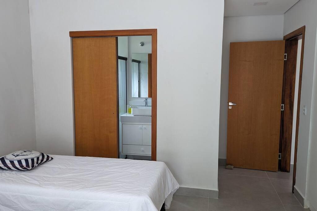 50m praia Cond pé na areia Alto padrao 4 suites Segur 24h Costa do sol Guaratuba Bertioga prox Riviera