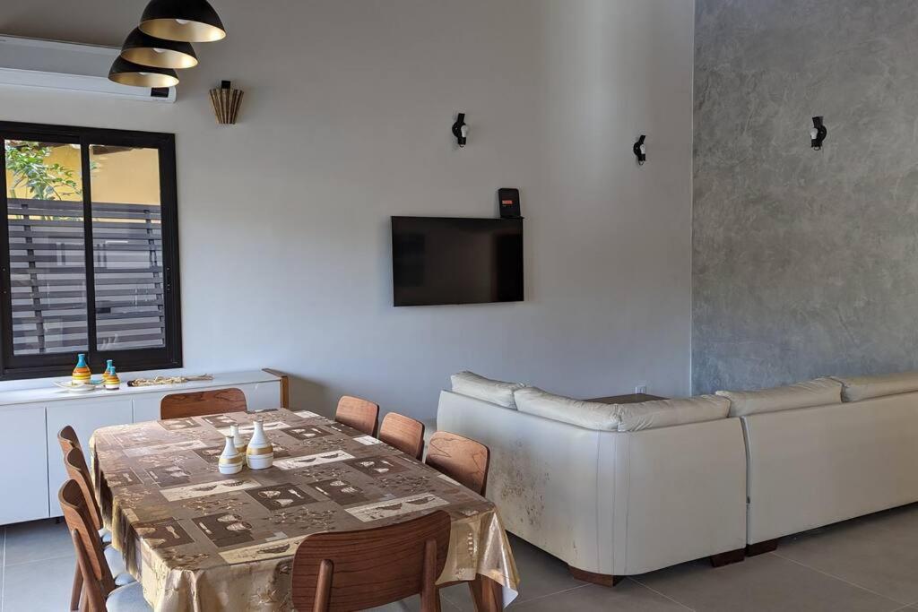 50m praia Cond pé na areia Alto padrao 4 suites Segur 24h Costa do sol Guaratuba Bertioga prox Riviera