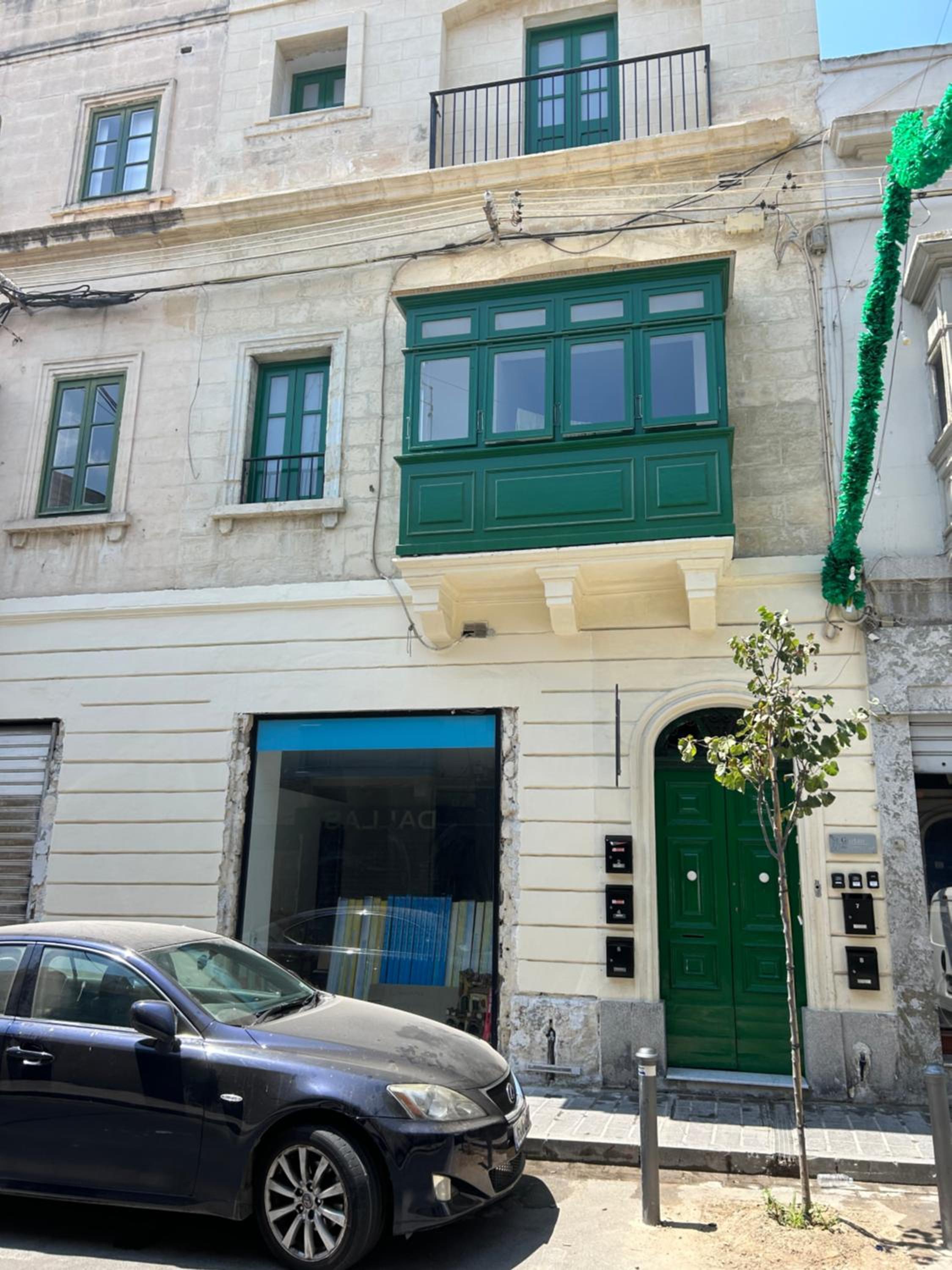 St gaetans studio apartment 6A photo 2