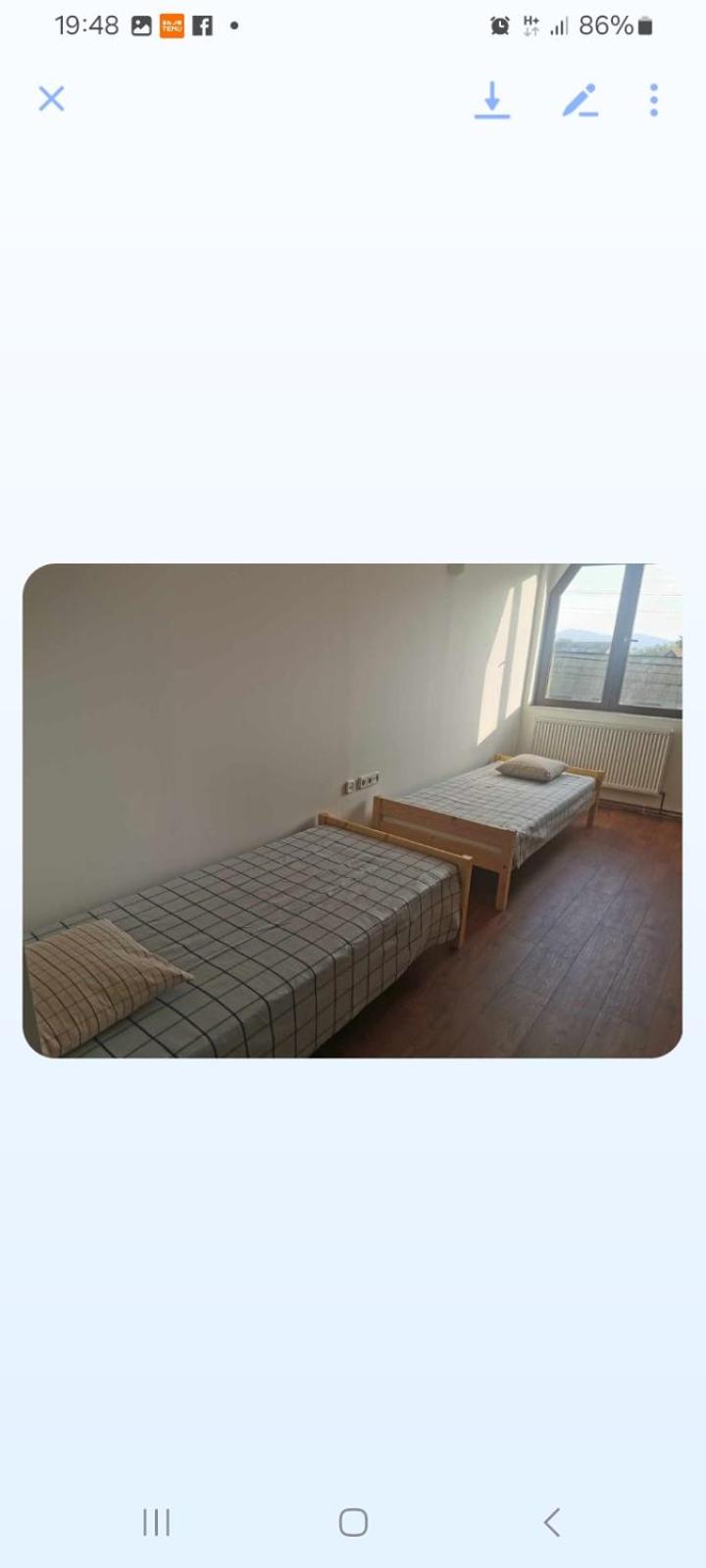 Egyszerű és nagyszerű ház frasinului view 4