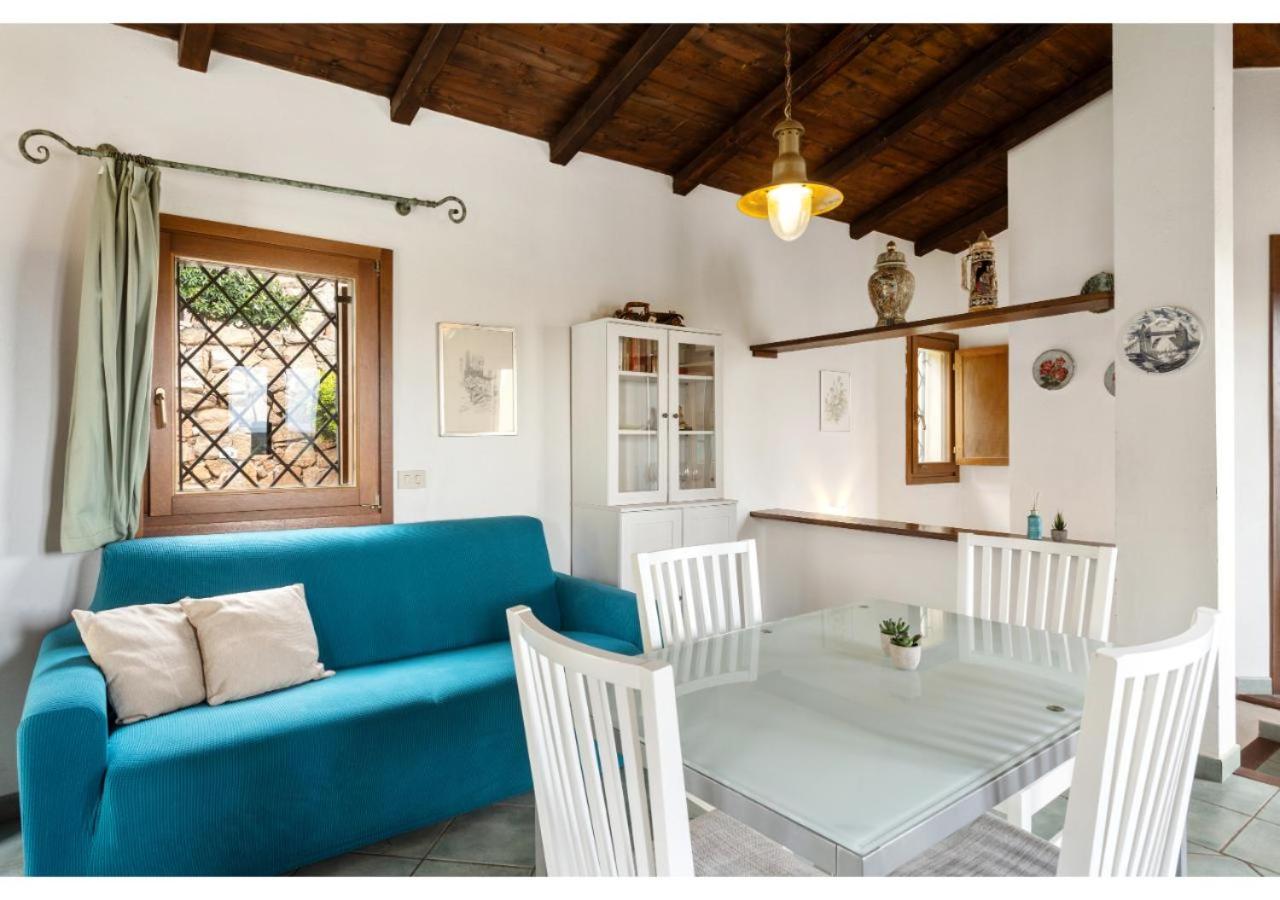 Villa Laura - Elegant Sea View Retreat view 3