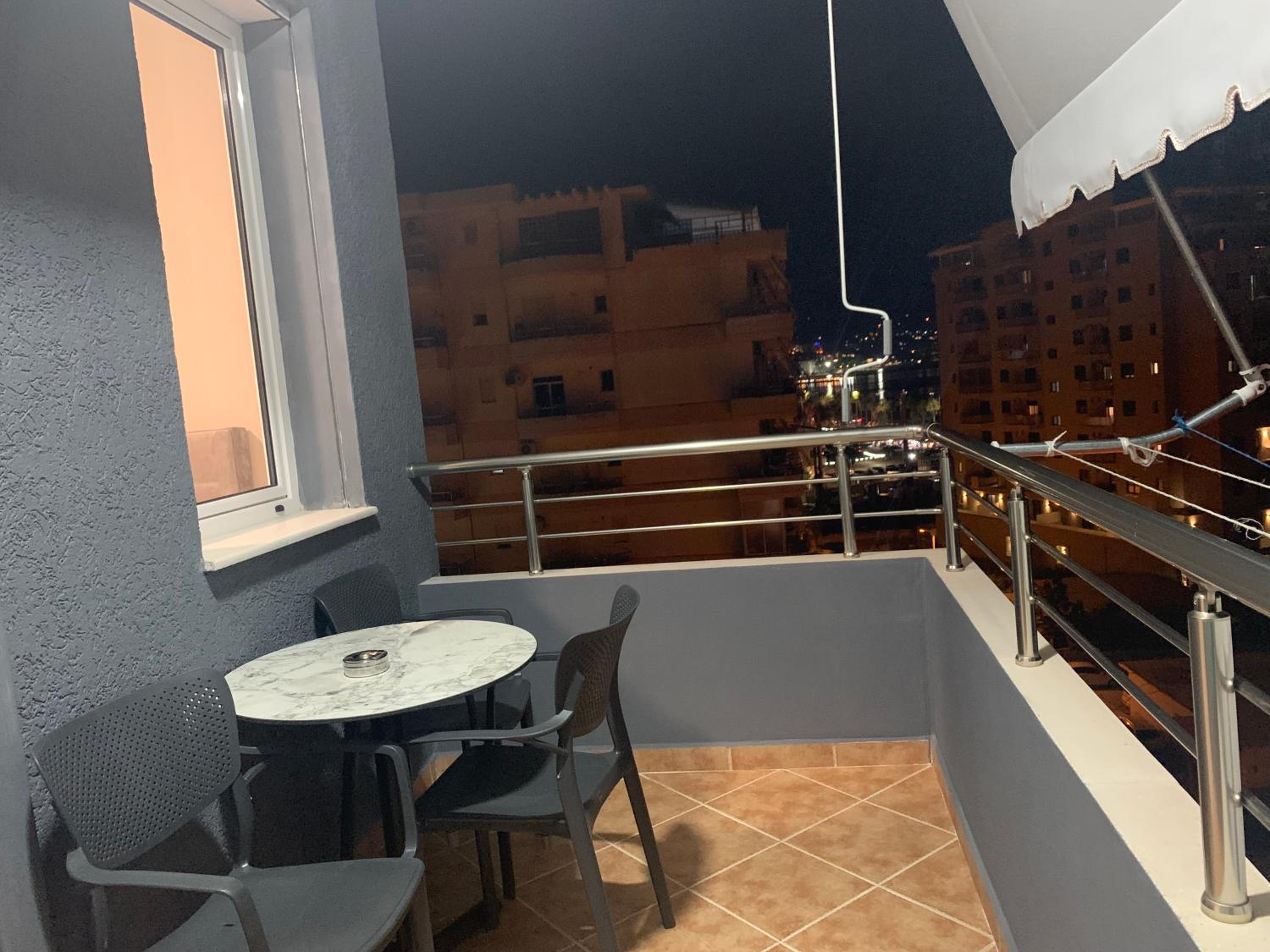 Aleks Lungo Mare Vlore Apartment