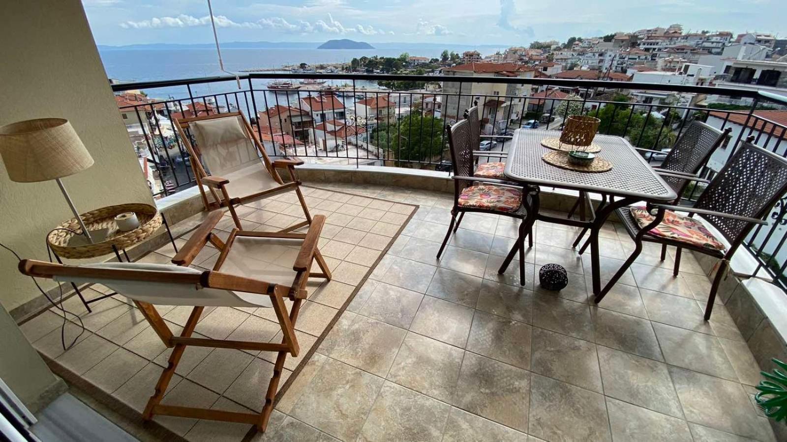 Βalcony View Μarmaras