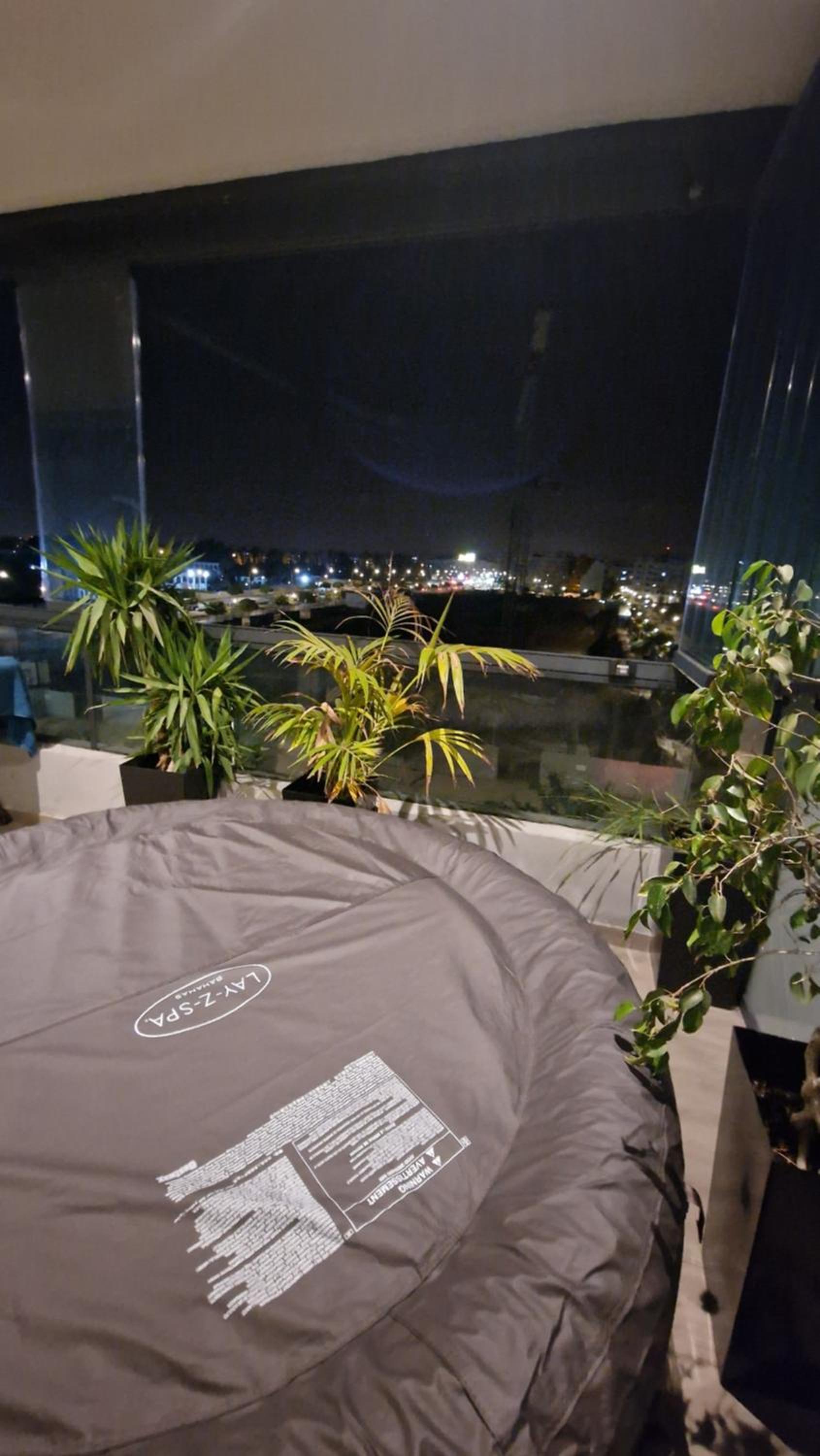 Luxueux Studio avec jacuzzi et salle de sport
