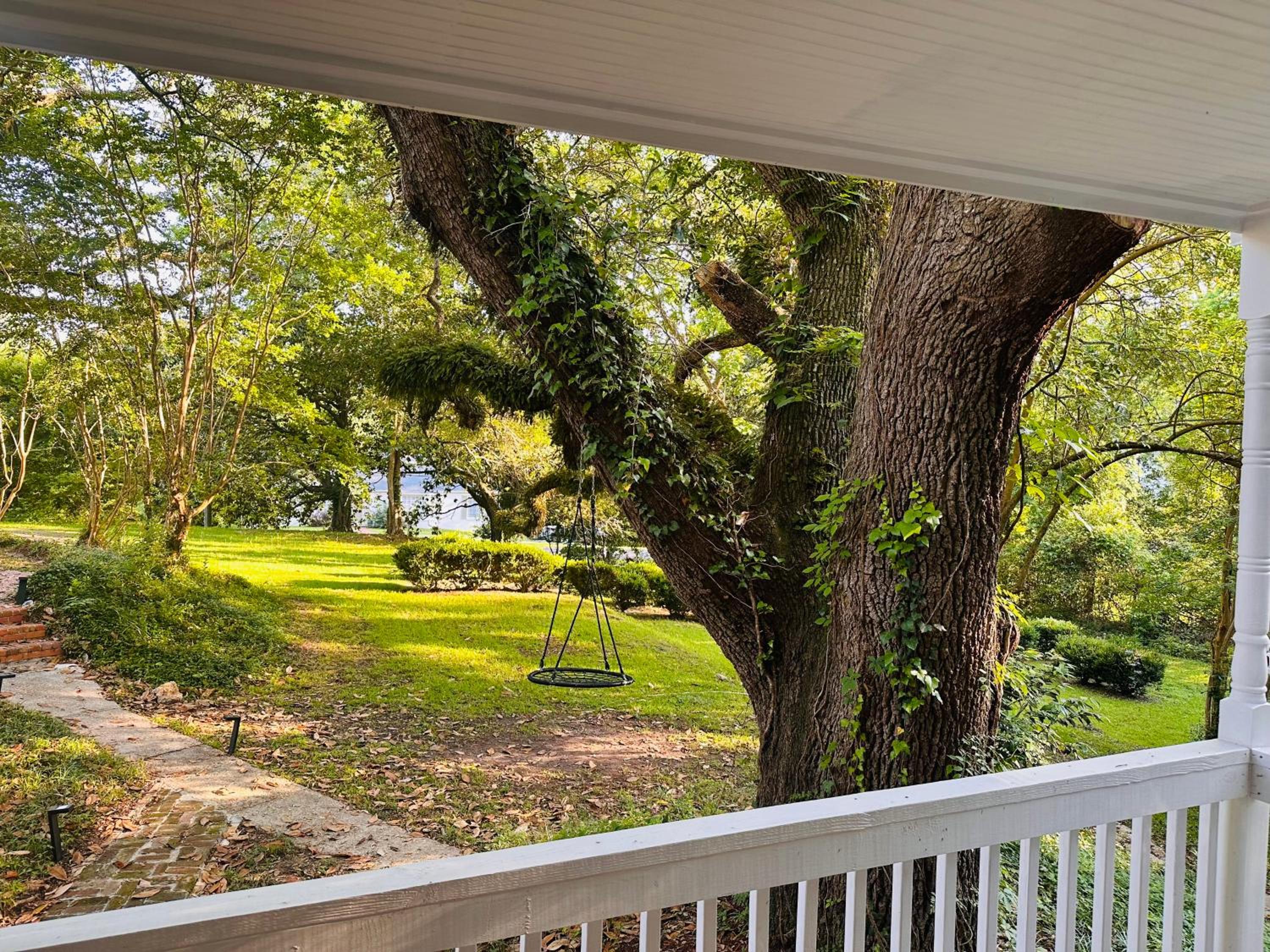 Laurel Vacations - Cici's Guest House - Property Image 1