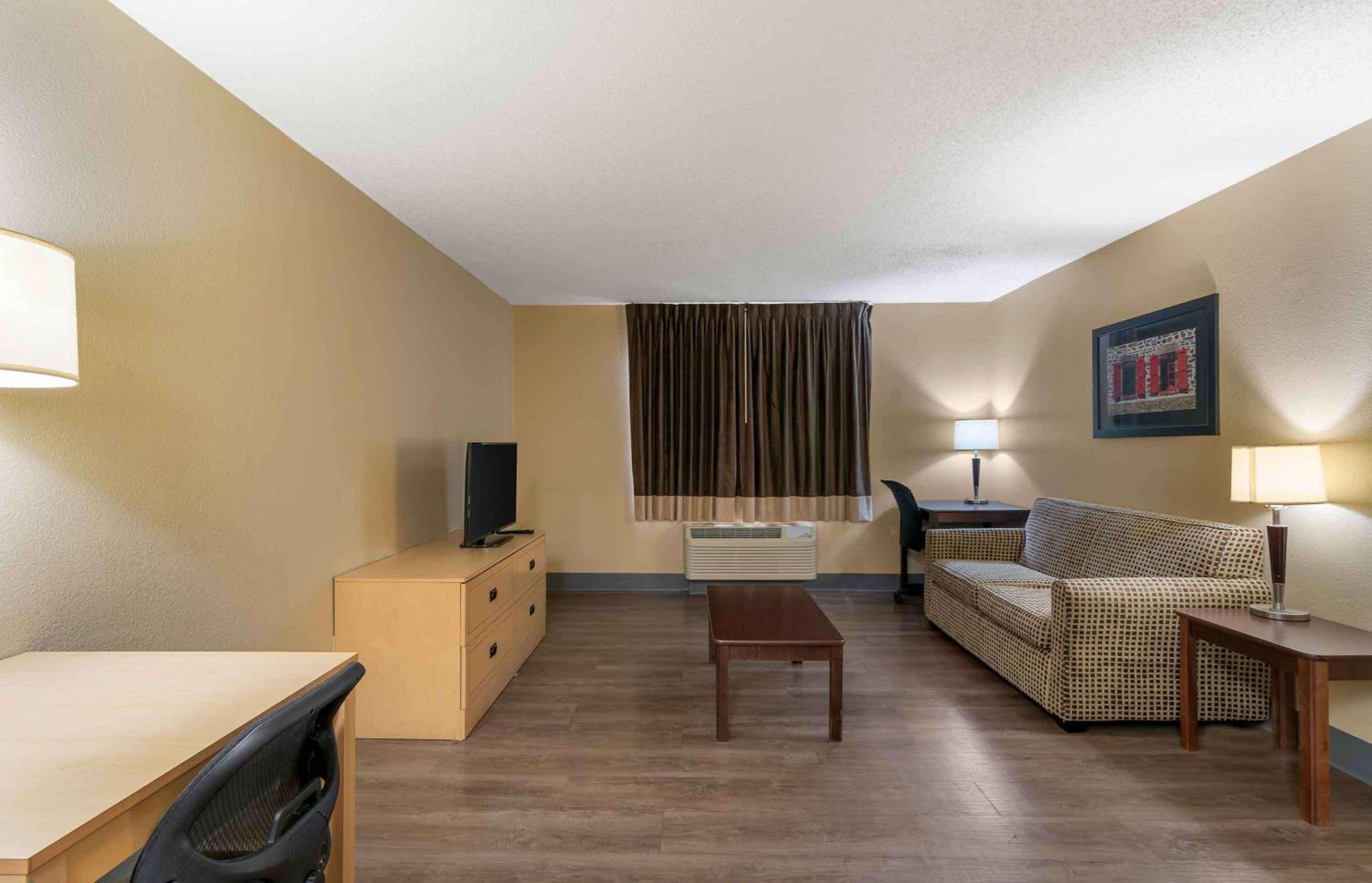 Shelton Vacations - Extended Stay America Suites - Shelton - Fairfield County - Property Image 23