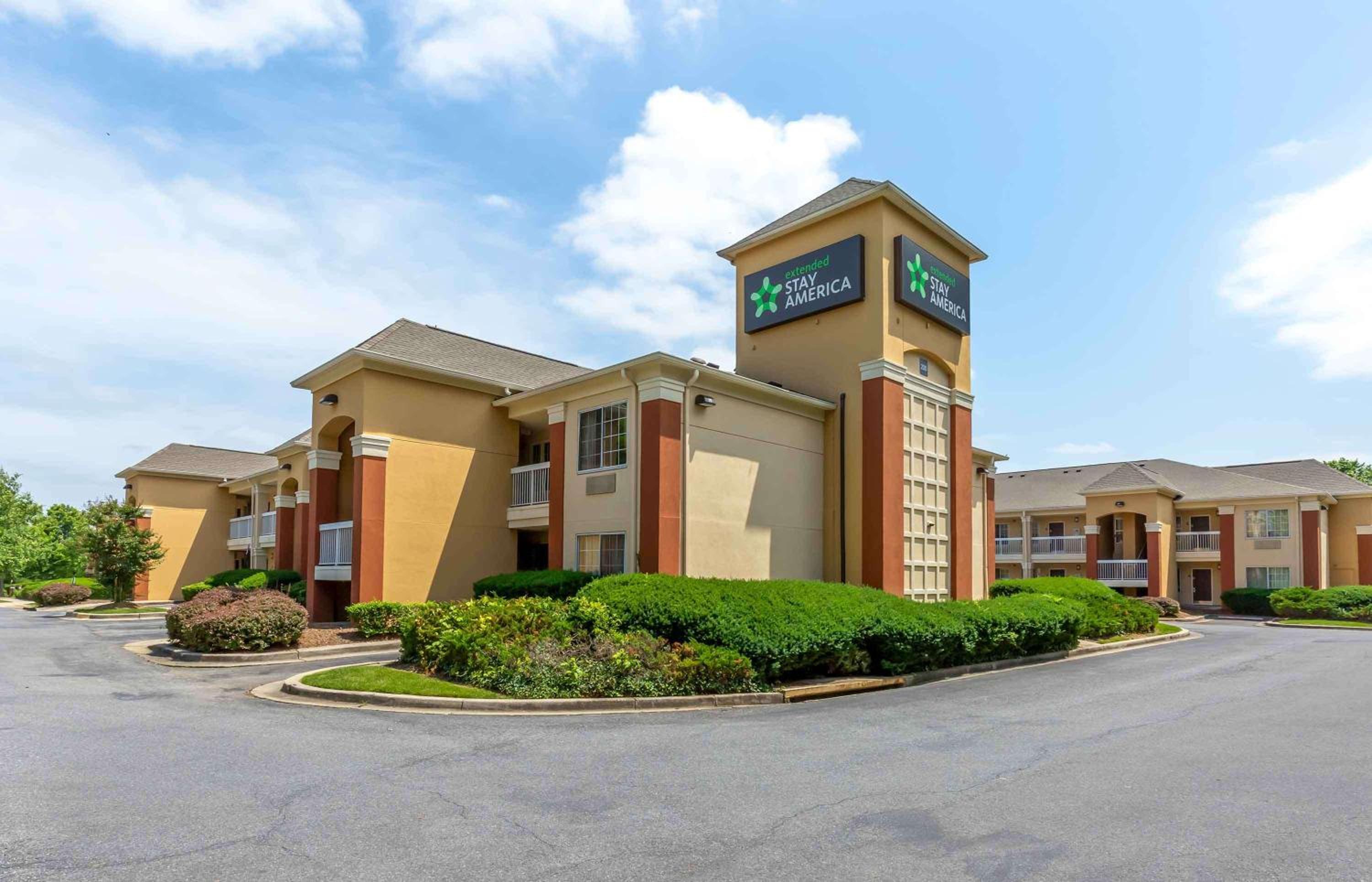 Baltimore Vacations - Extended Stay America Select Suites - Baltimore - BWI Airport - International Dr - Property Image 1